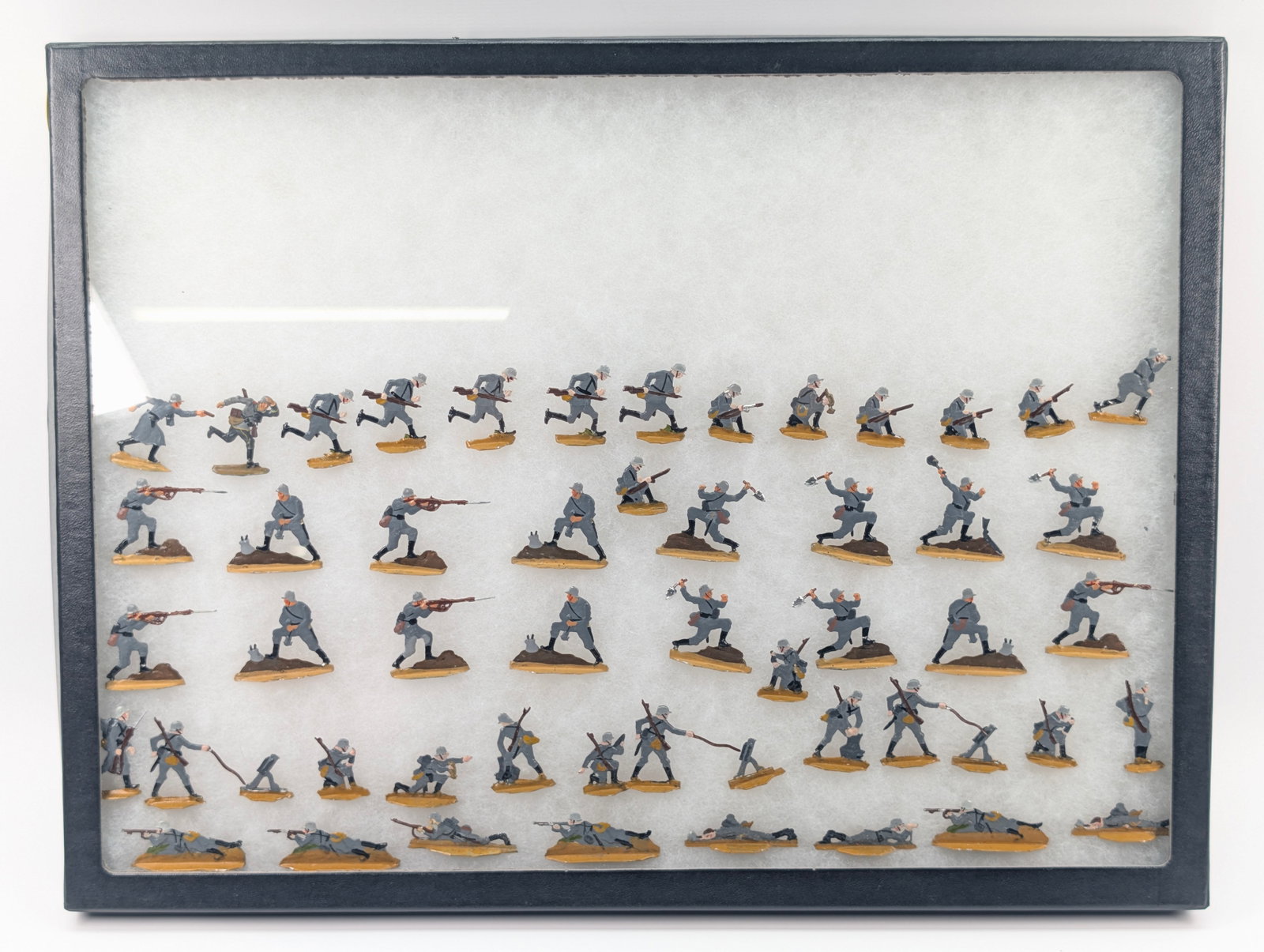 ASSORTED LOT OF GERMAN FLAT LEAD FIGURES W/ RIKER MOUNT (1 of 8)