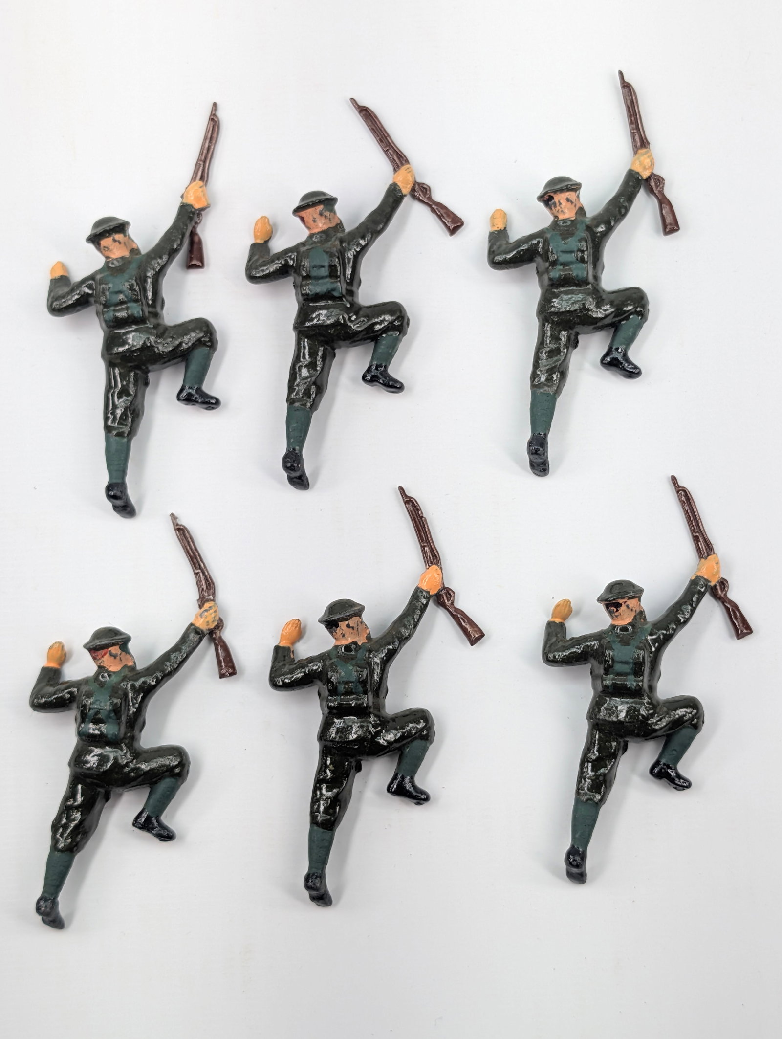 ASSORTED LOT OF VARIOUS LEAD SOLDIERS (1 of 5)
