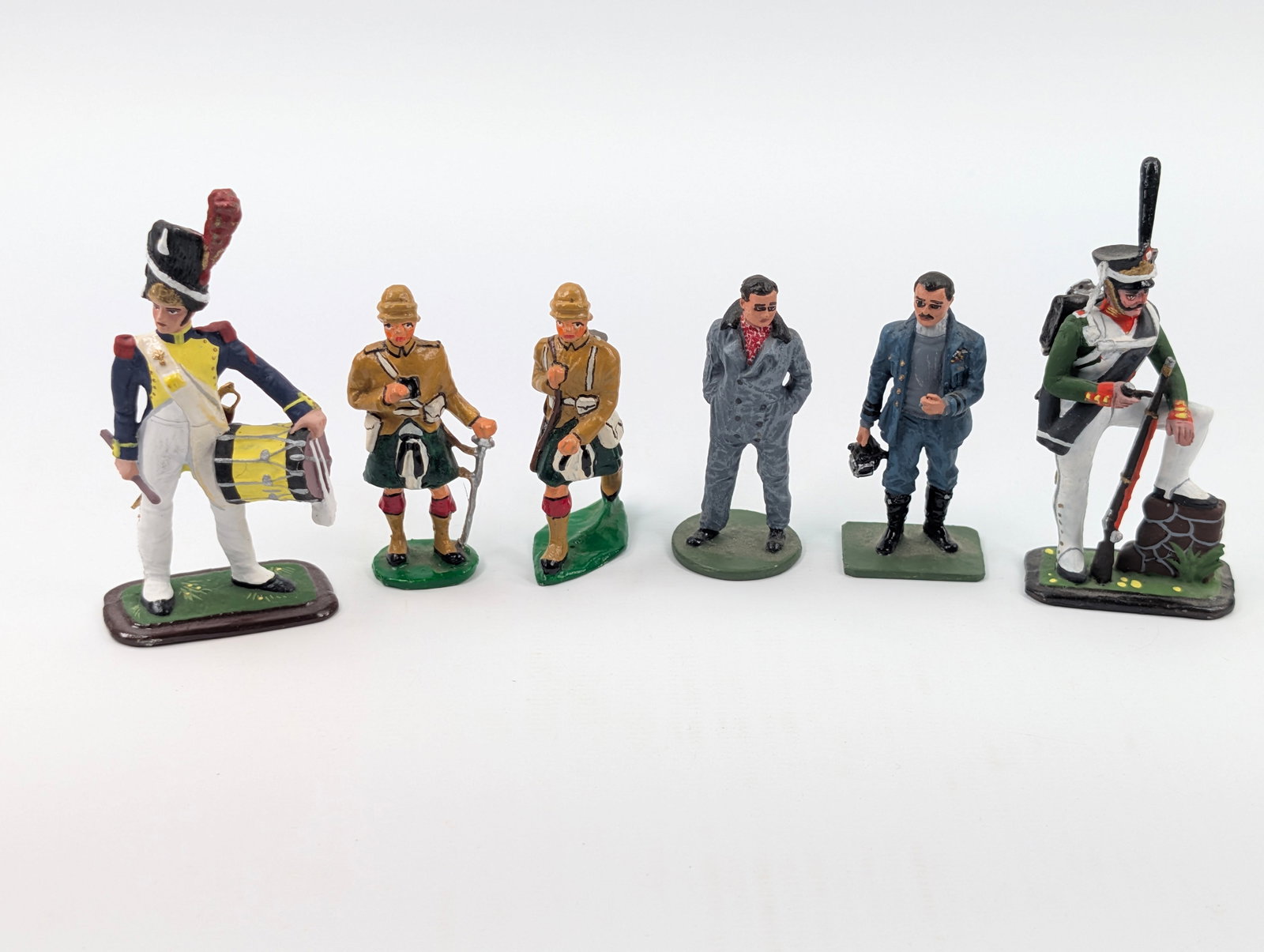 ASSORTED LOT OF VARIOUS BRAND LEAD SOLDIERS (1 of 6)