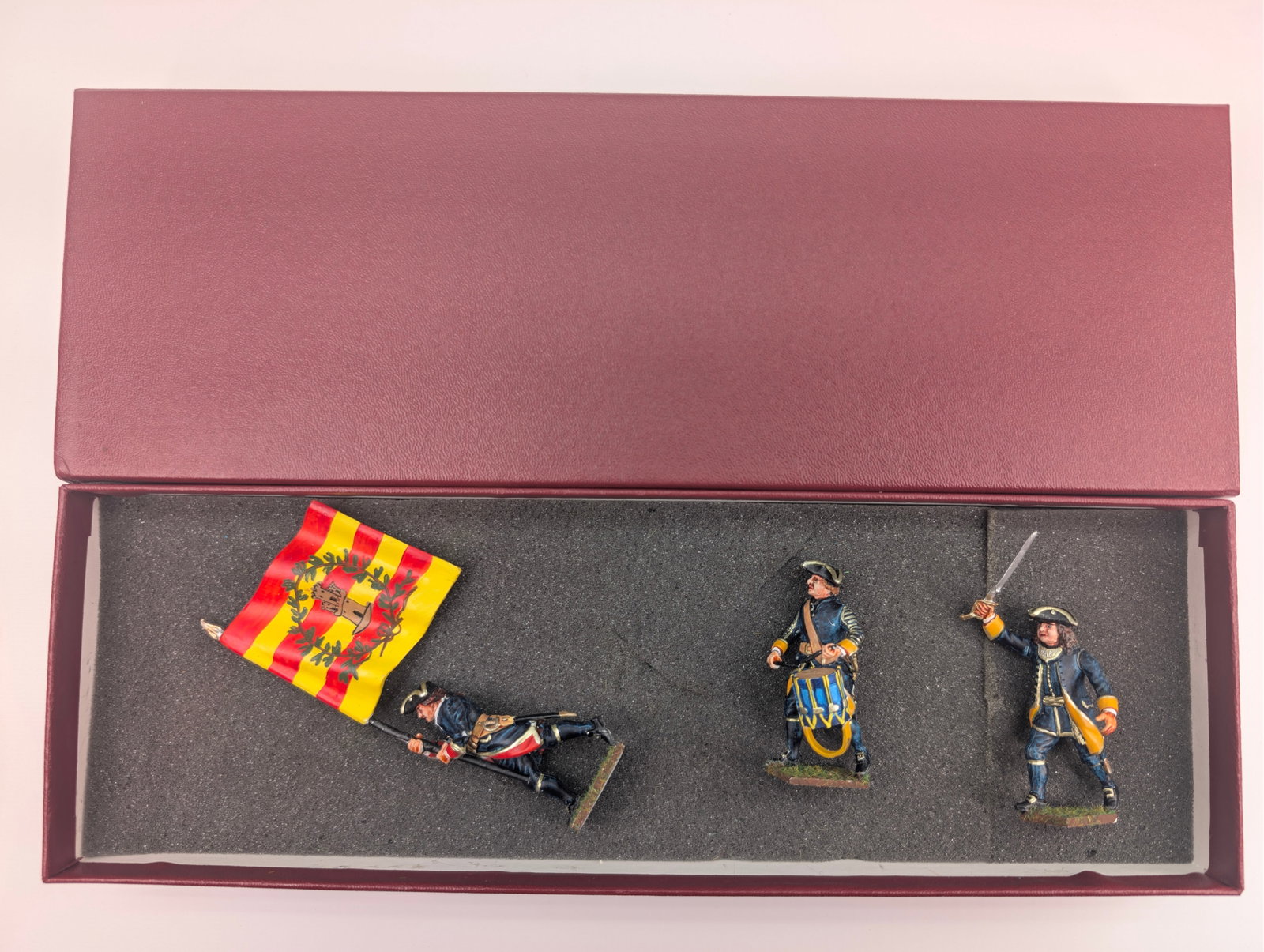 2007 S. STADDER 3-PIECE HAND PAINTED SOLDIER SET: ALL REMAIN IN VERY GOOD CONDITION WITH CUSTOM BOX.