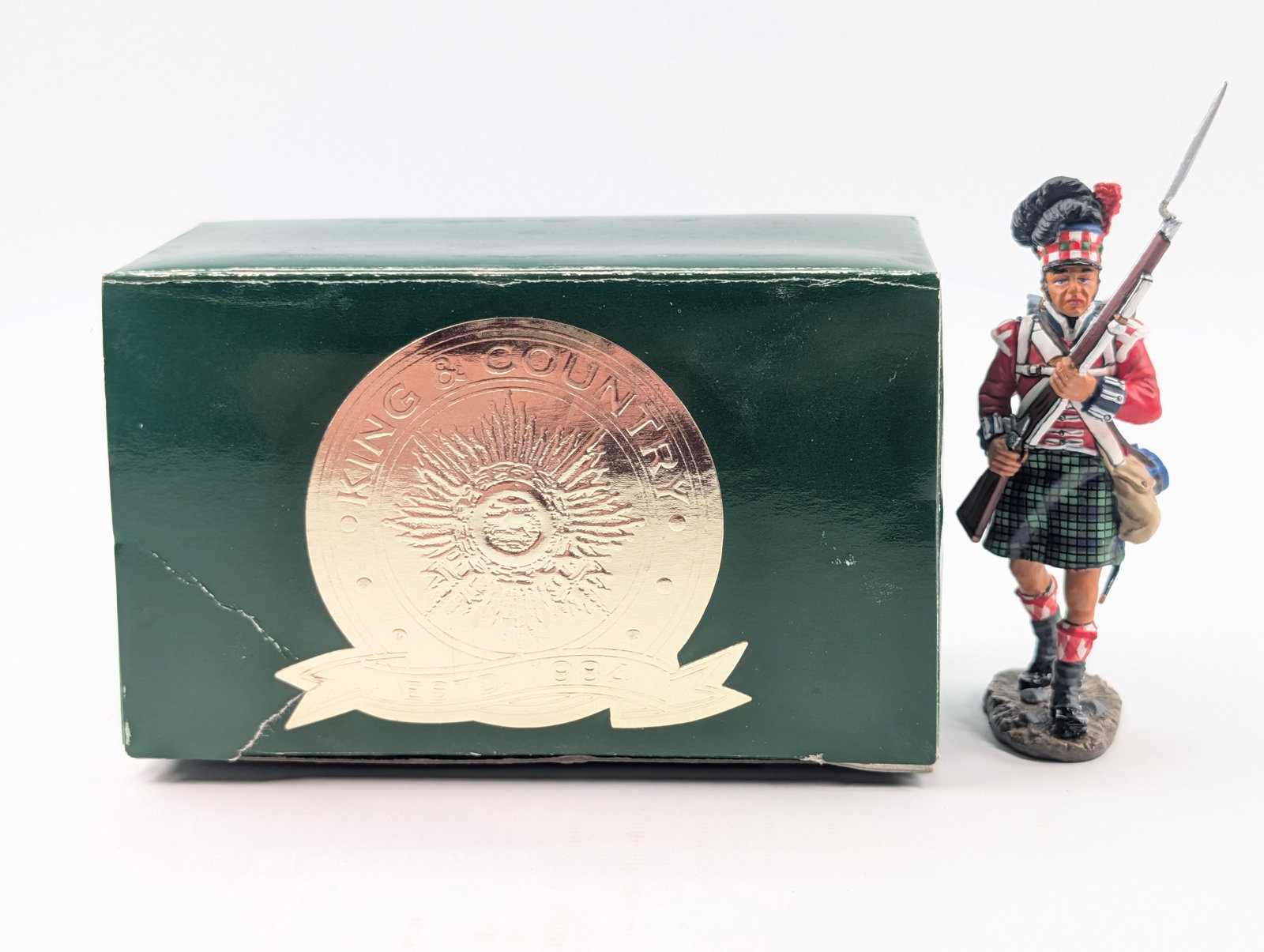 KING & COUNTRY NAPOLEONIC W/ BOX: REMAINS IN VERY GOOD CLEAN CONDITION, SHOWING SOME LIGHT TYPICAL WEAR.