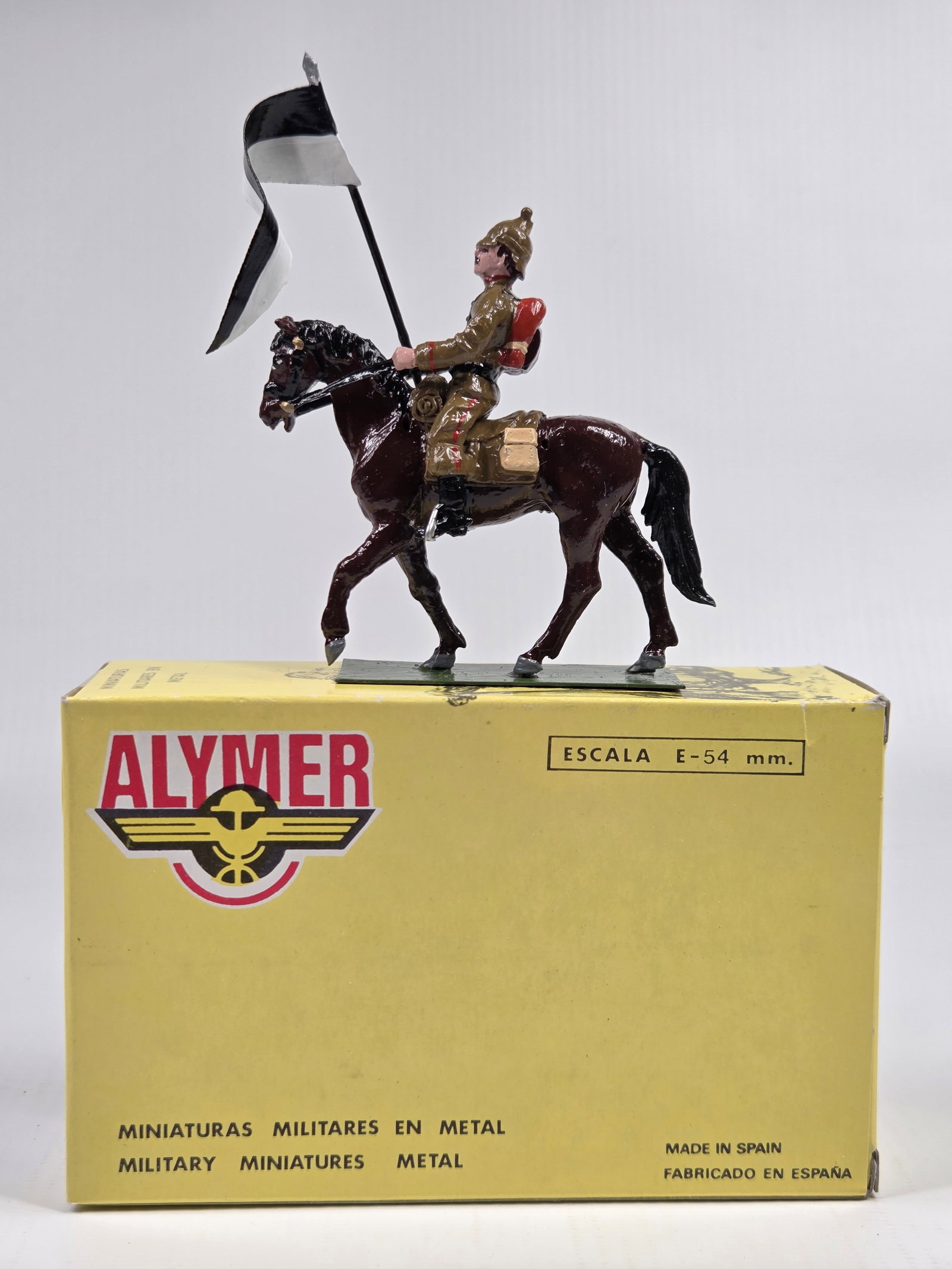 ALYMER AB-39 GERMAN LANCERS WWI: REMAINS IN VERY GOOD CONDITION WITH ORIGINAL BOX.