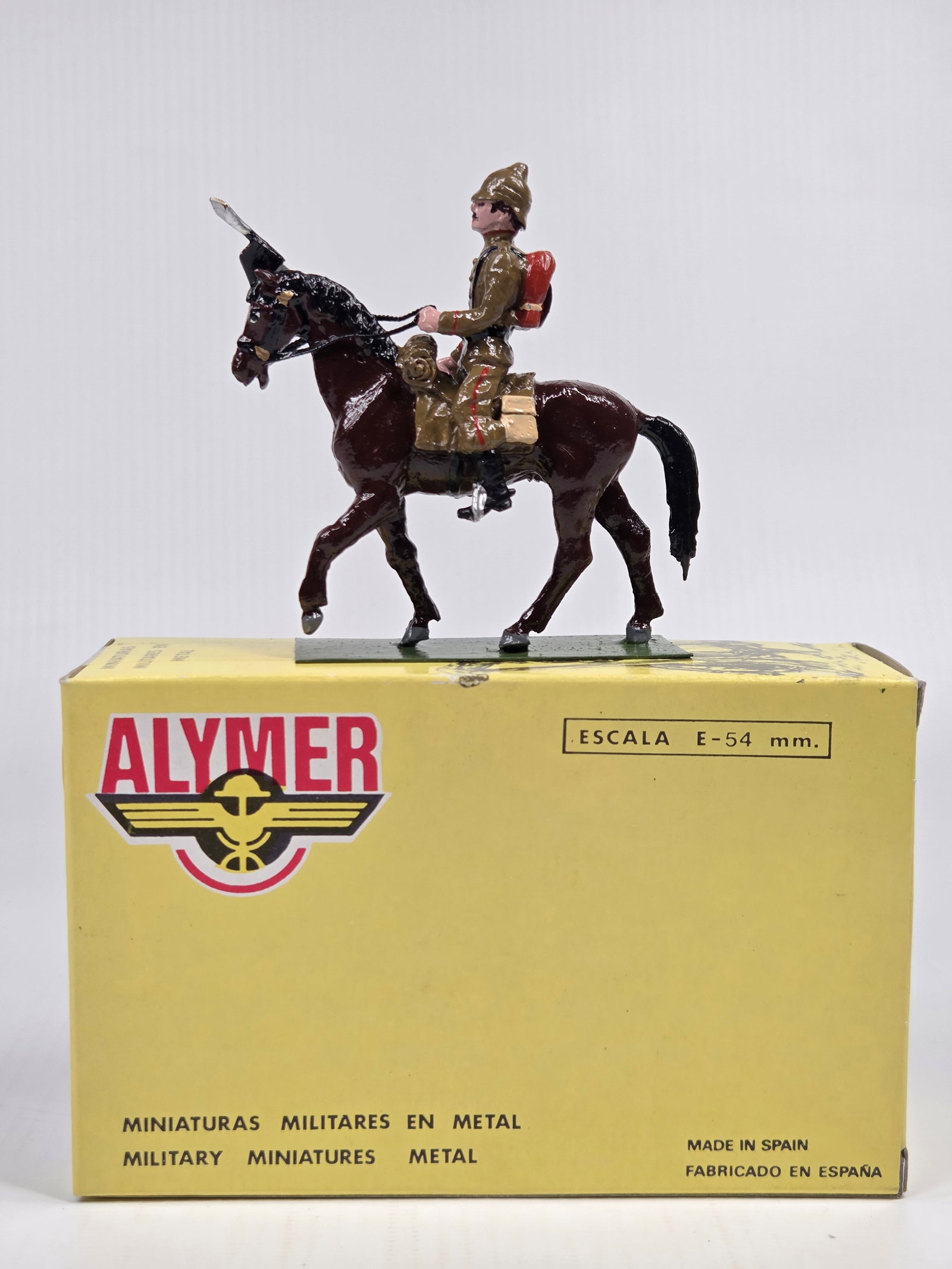 ALYMER AB-39 GERMAN LANCERS WWI: REMAINS IN VERY GOOD CONDITION WITH ORIGINAL BOX.