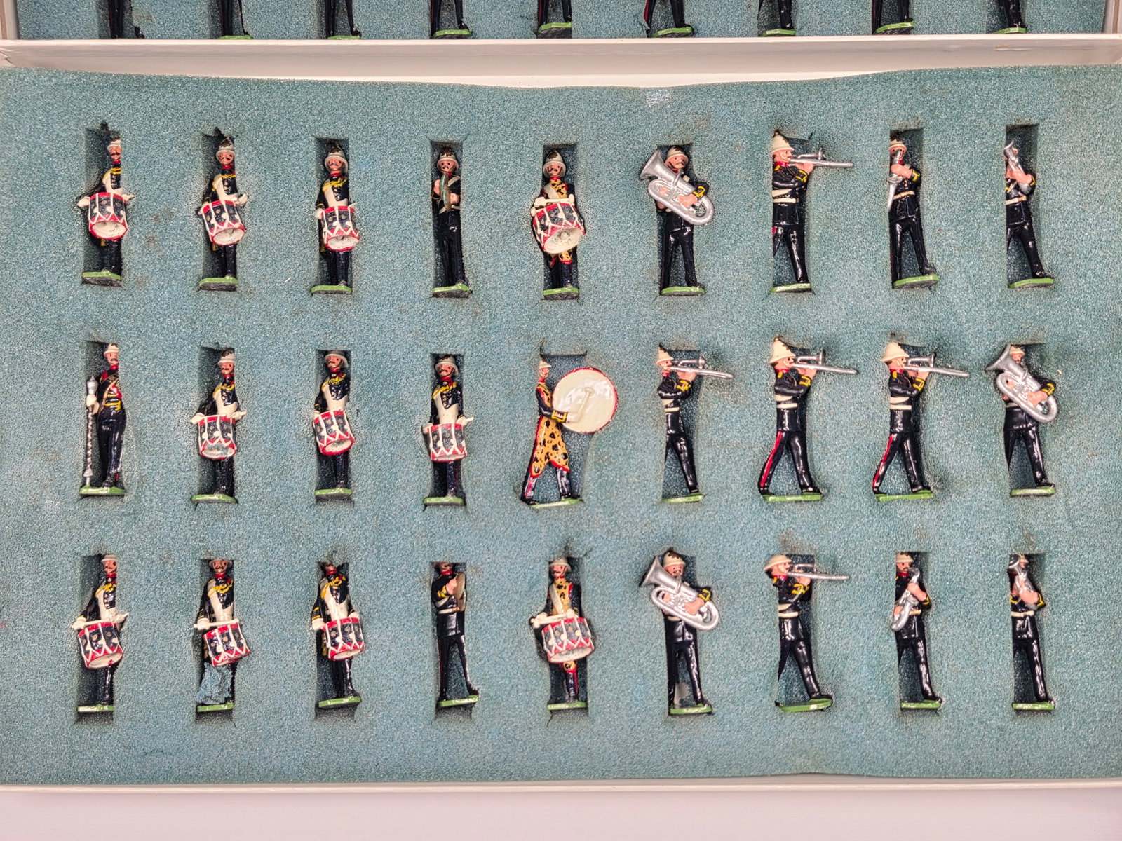 DUCAL SET E3027S HER MAJESTY'S ROYAL MARINES 51-PIECE - 7