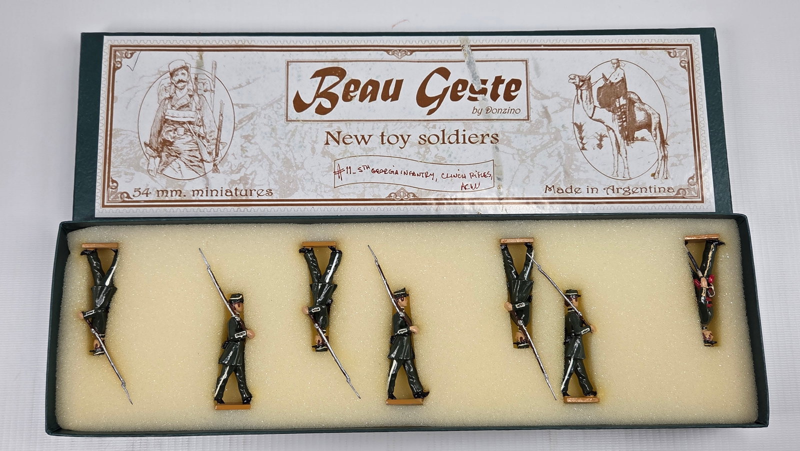 BEAU GESTE SET NO. 11 - 5TH GEORGIA INFANTRY, CLINCH RIFLES: SET REMAINS IN VERY GOOD CONDITION WITH ORIGINAL BOX.