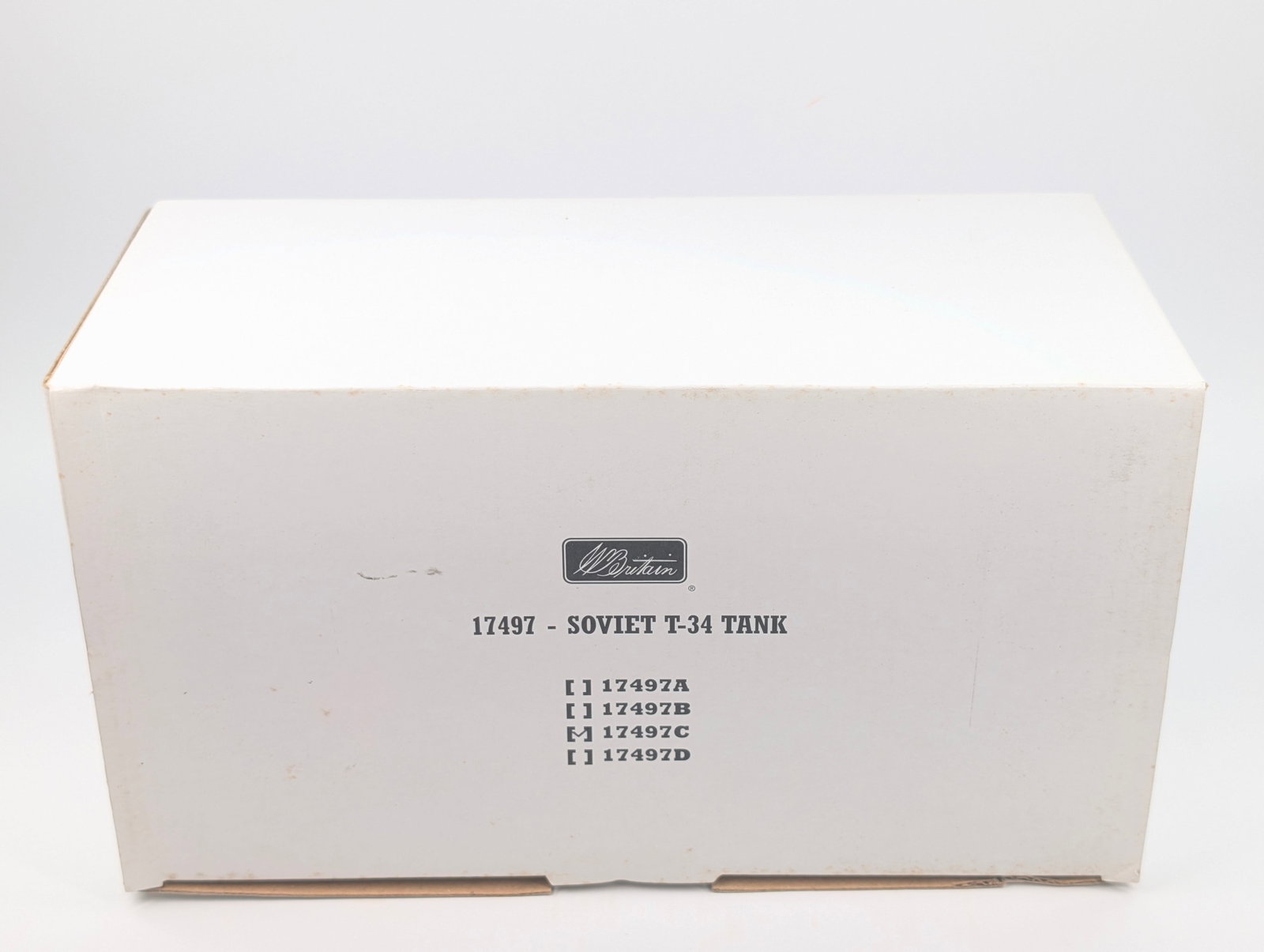 2004 BRITAIN'S 17497 SOVIET T-34 TANK W/ BOX: REMAINS IN GOOD CONDITION, SHOWING SOME LIGHT TYPICAL WEAR.