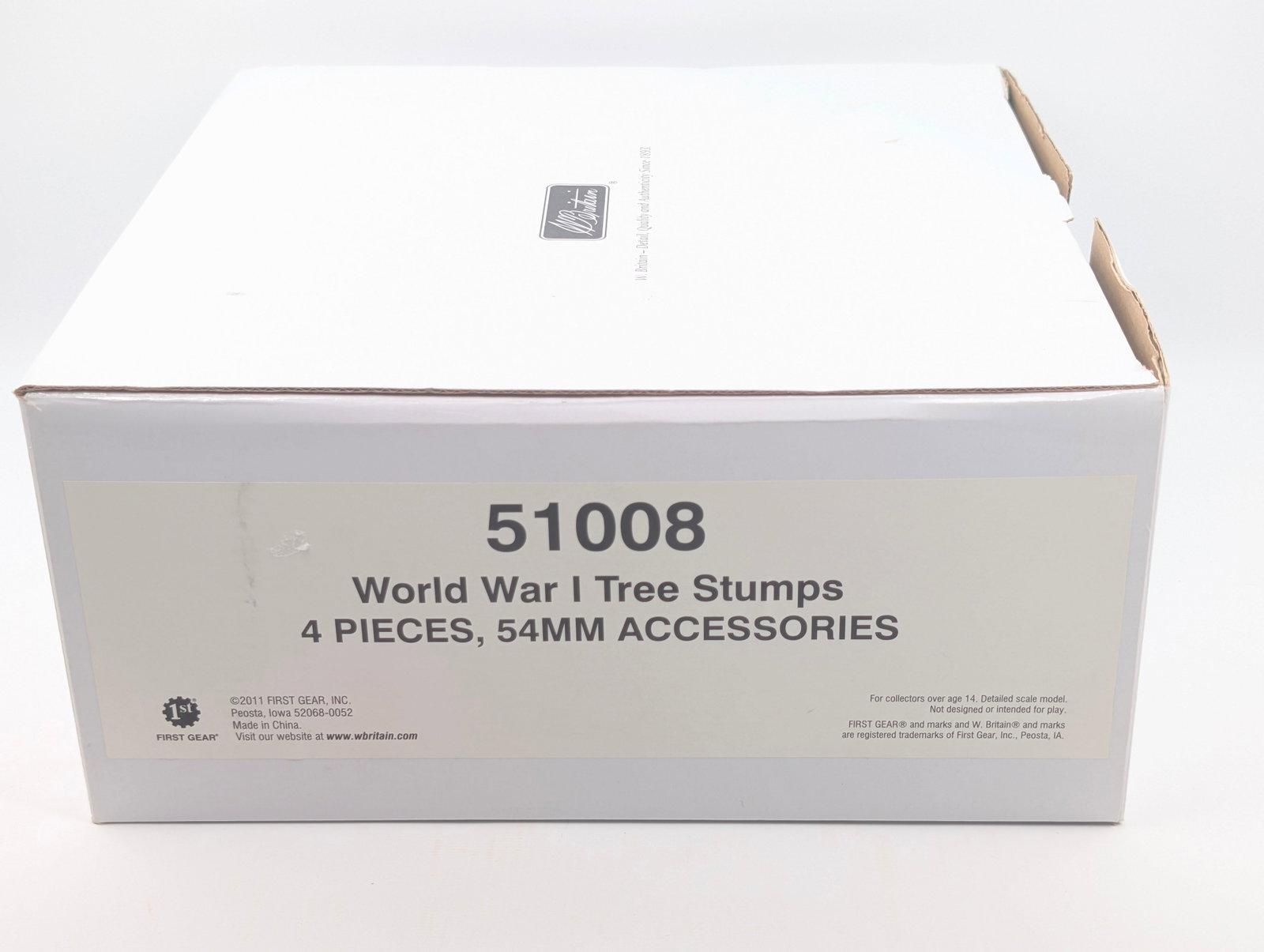 BRITAIN'S 51008 WWI TREE STUMPS ACCESSORIES: SET REMAINS IN VERY GOOD CONDITION WITH BOX.