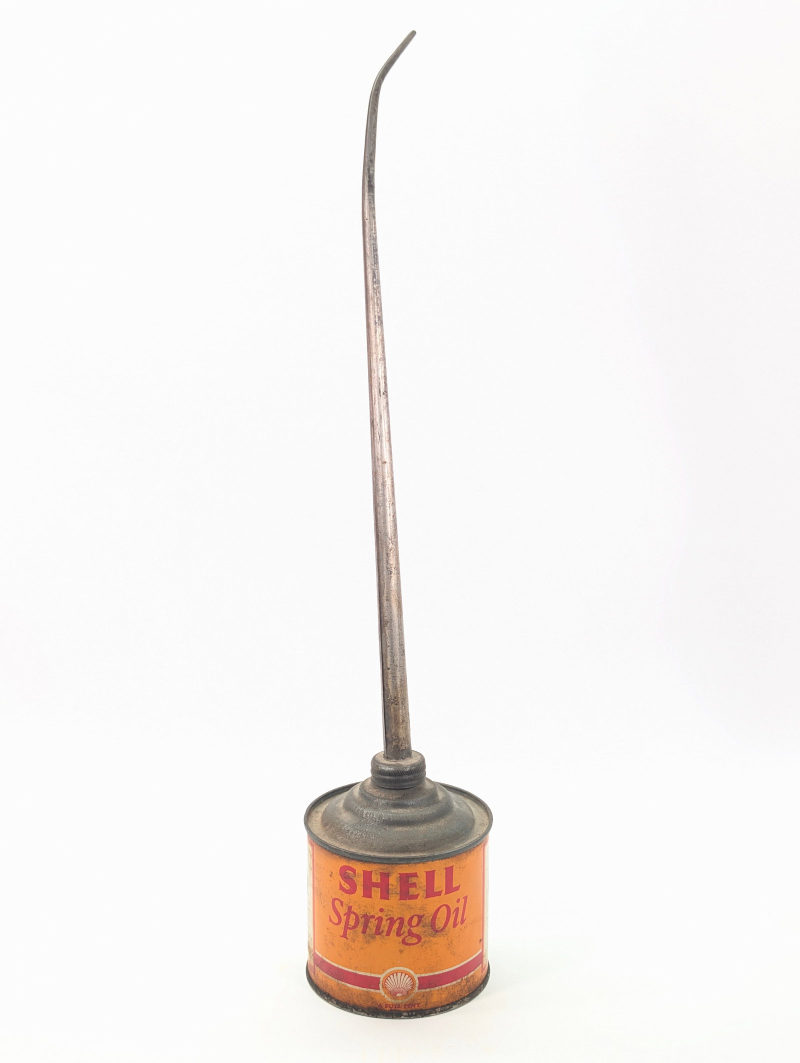SHELL SPRING OIL ONE PINT CAN W/ LONG SPOUT: REMAINS IN FAIR TO GOOD CONDITION, SHOWING SOME TYPICAL WEAR. DIRTY, NEEDS CLEANED.