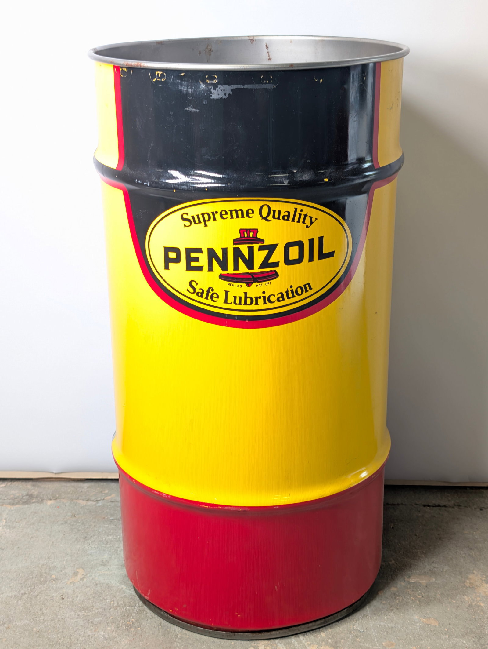 PENNZOIL 69" METAL OIL DRUM (1 of 6)