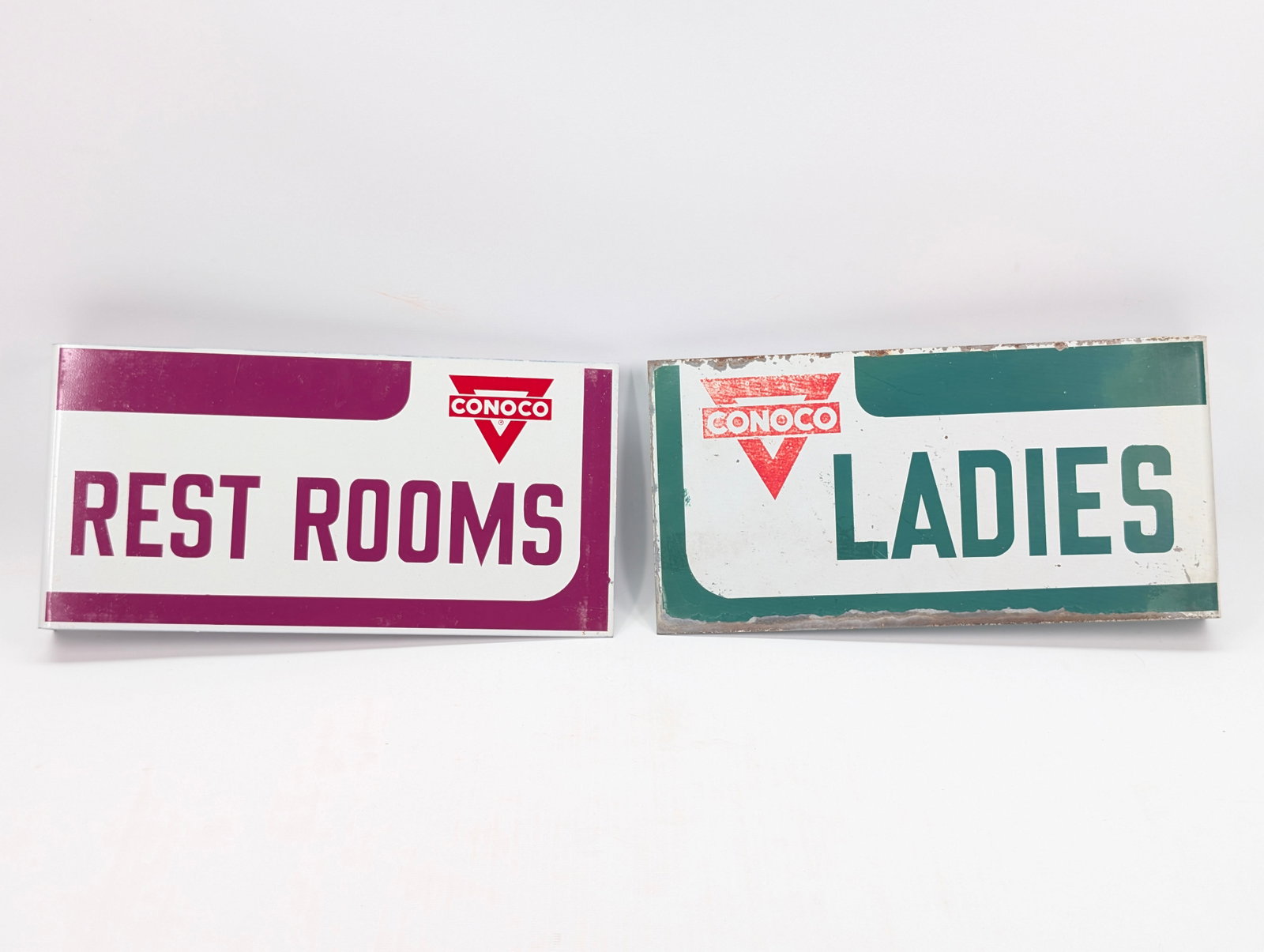 CONOCO REST ROOMS & LADIES METAL FLANGE SIGNS (1 of 9)