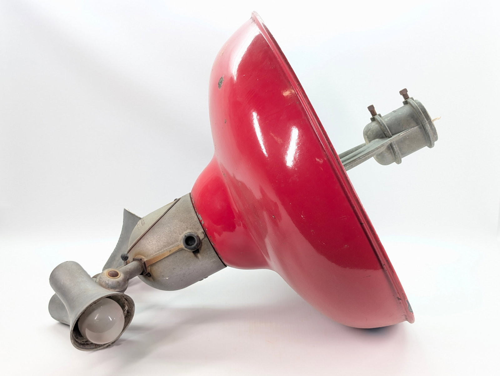 REVERE RED PORCELAIN GAS SERVICE STATION LIGHT (1 of 9)