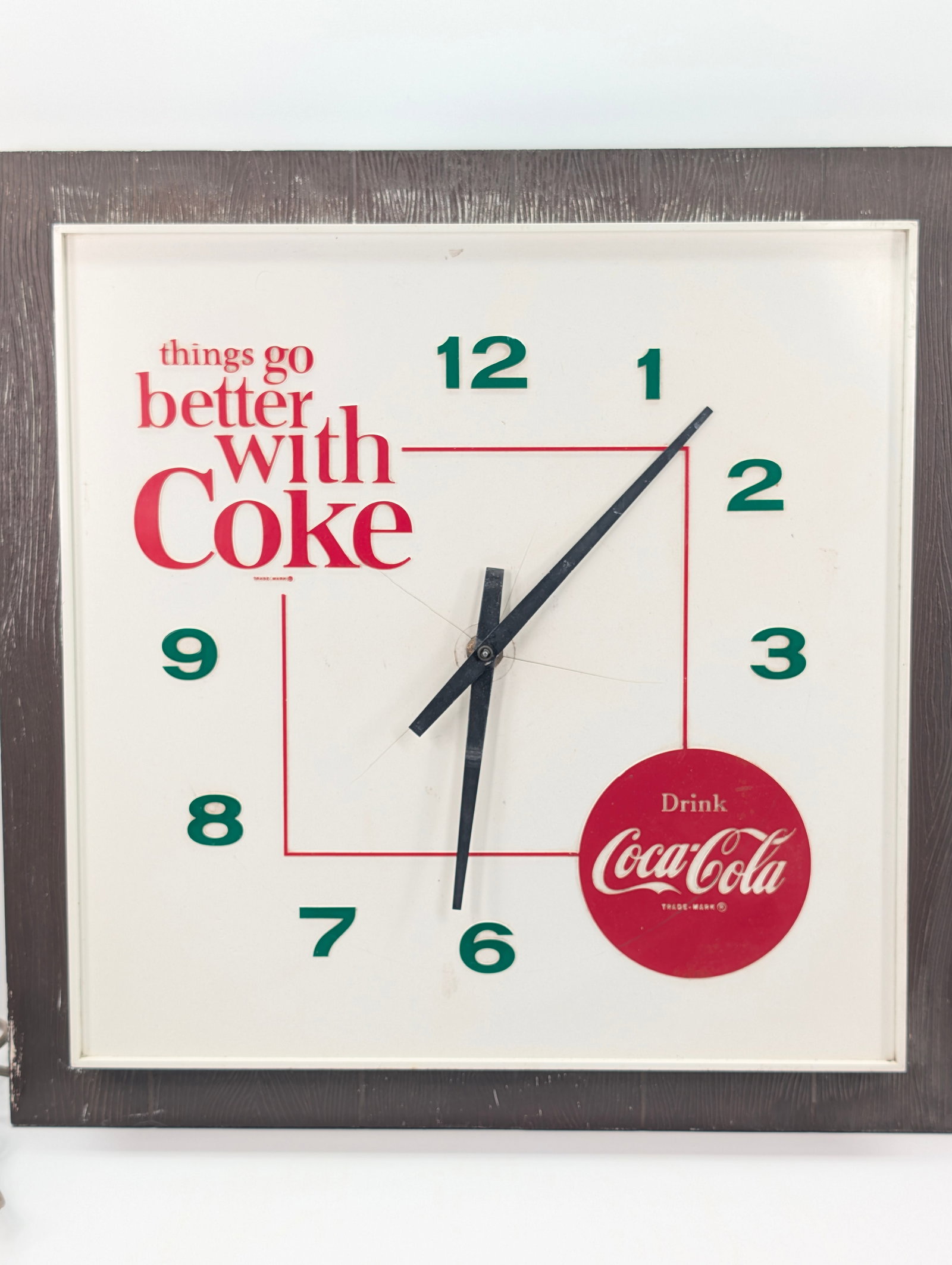 VINTAGE PLASTIC COCA COLA SQUARE CLOCK - 2