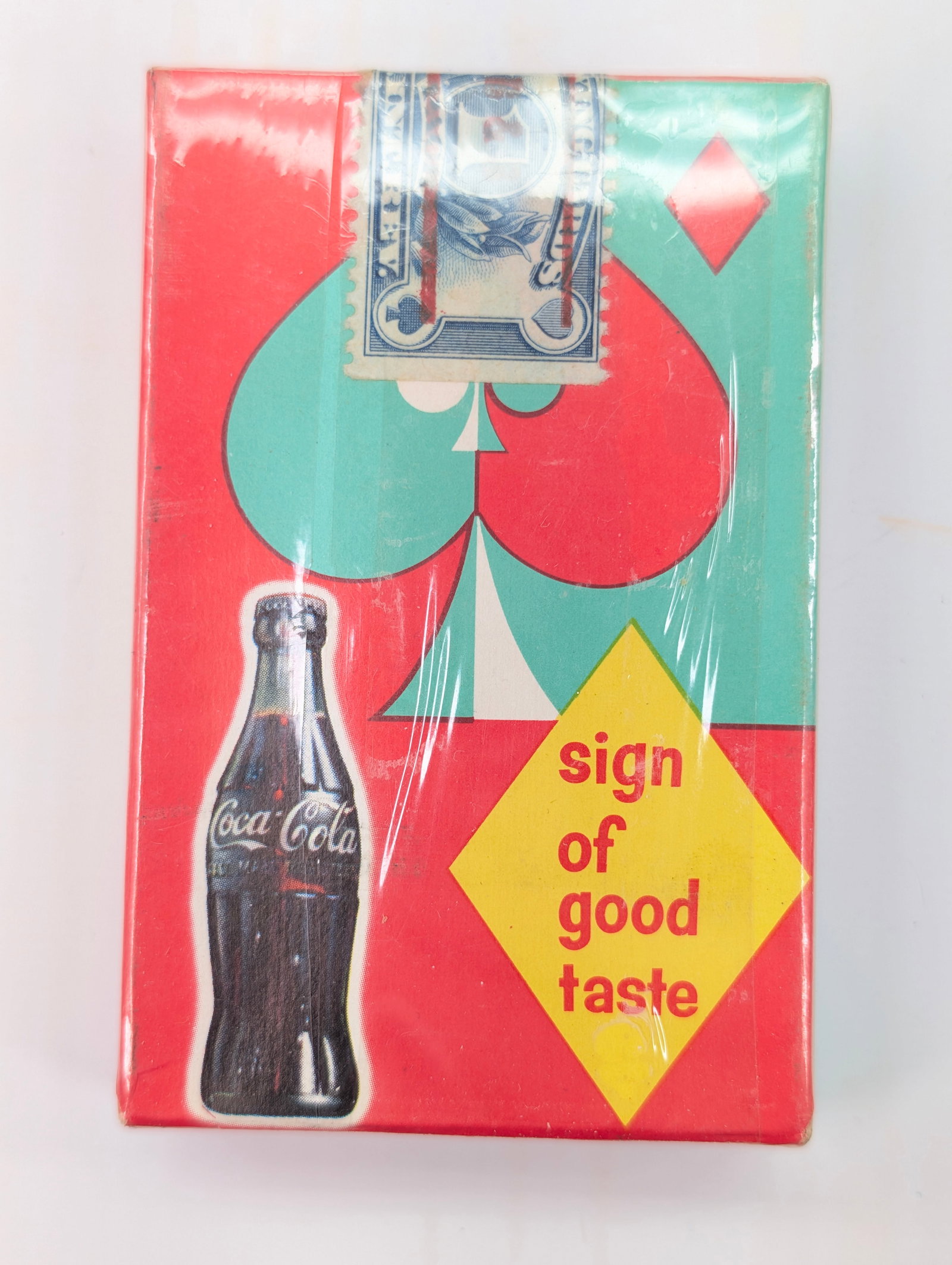 VINTAGE COCA COLA UNOPENED PLAYING CARDS: REMAINS IN VERY GOOD CLEAN UNOPENED CONDITION. SHOWING LIGHT WEAR.
