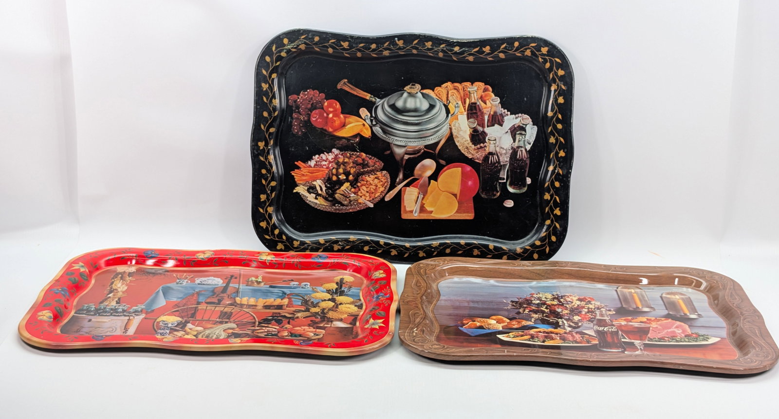 3) LARGE COCA COLA SERVING TRAYS 19" (1 of 10)