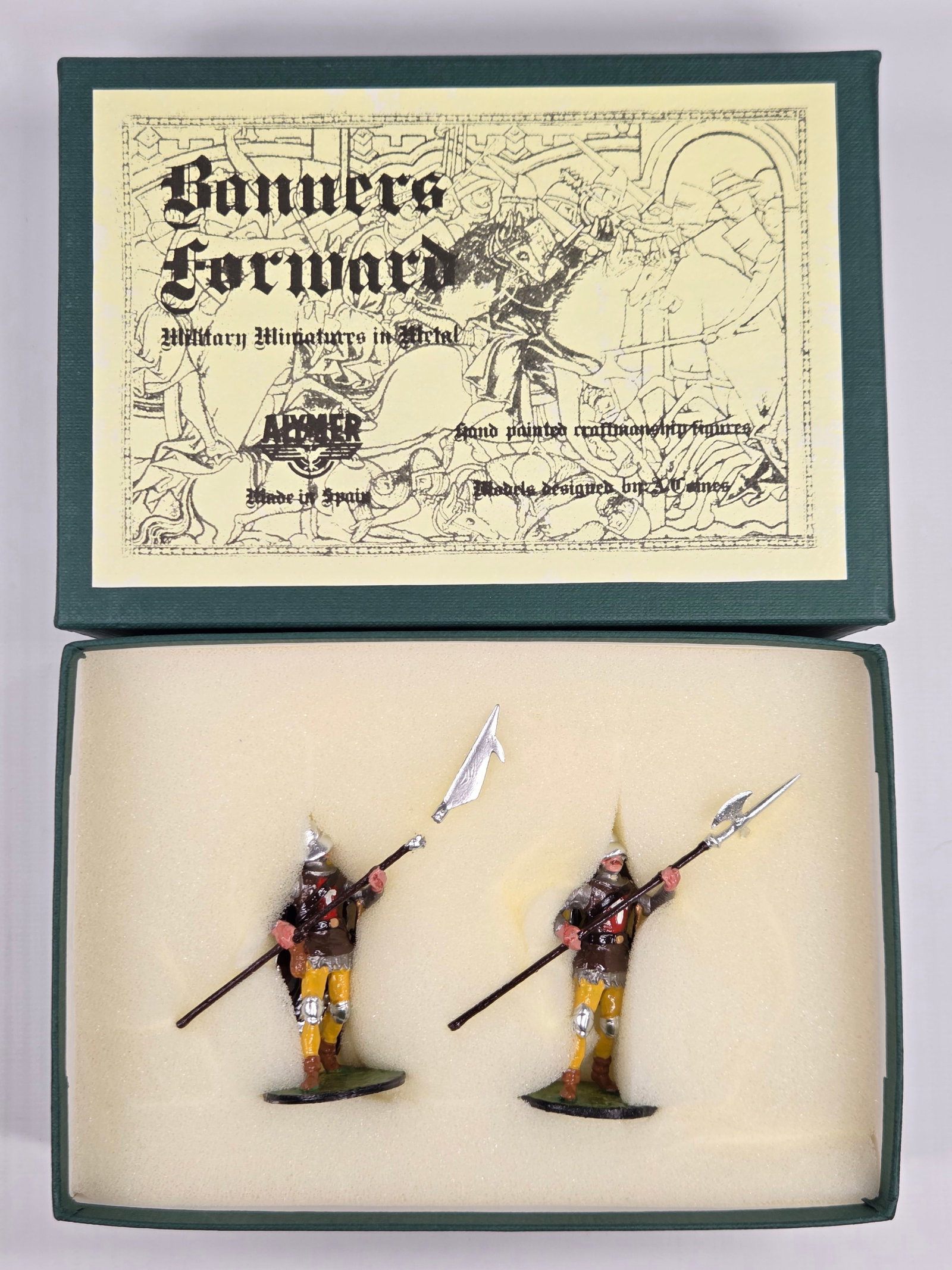 ALYMER BANNERS FORWARD BF-20 FRANCESES EN ARMAS: REMAINS IN VERY GOOD CONDITION WITH BOX.