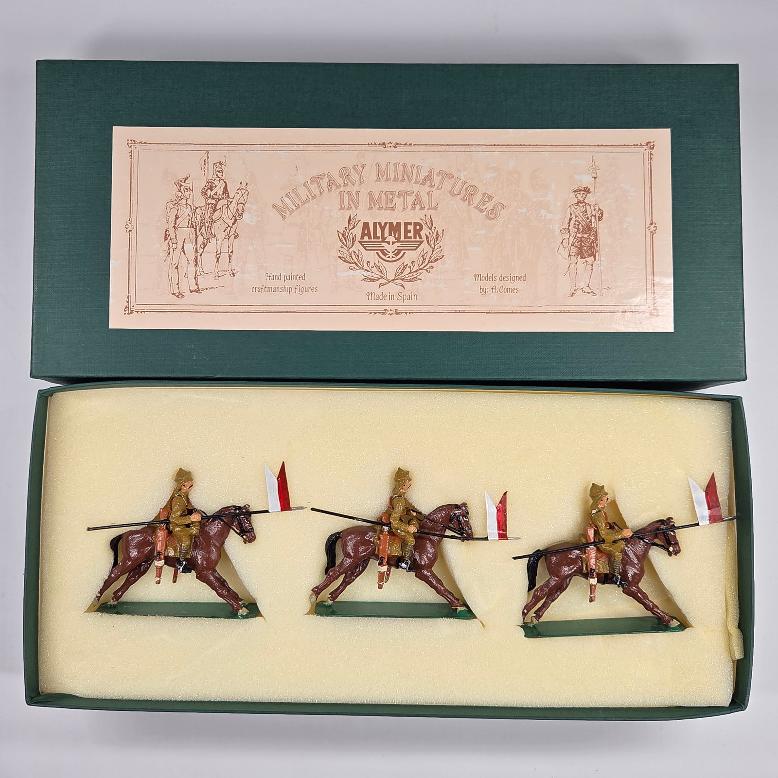ALYMER AB-43 THE 21ST LANCERS W/ FLAG SUDAN: REMAINS IN VERY GOOD CONDITION WITH BOX.