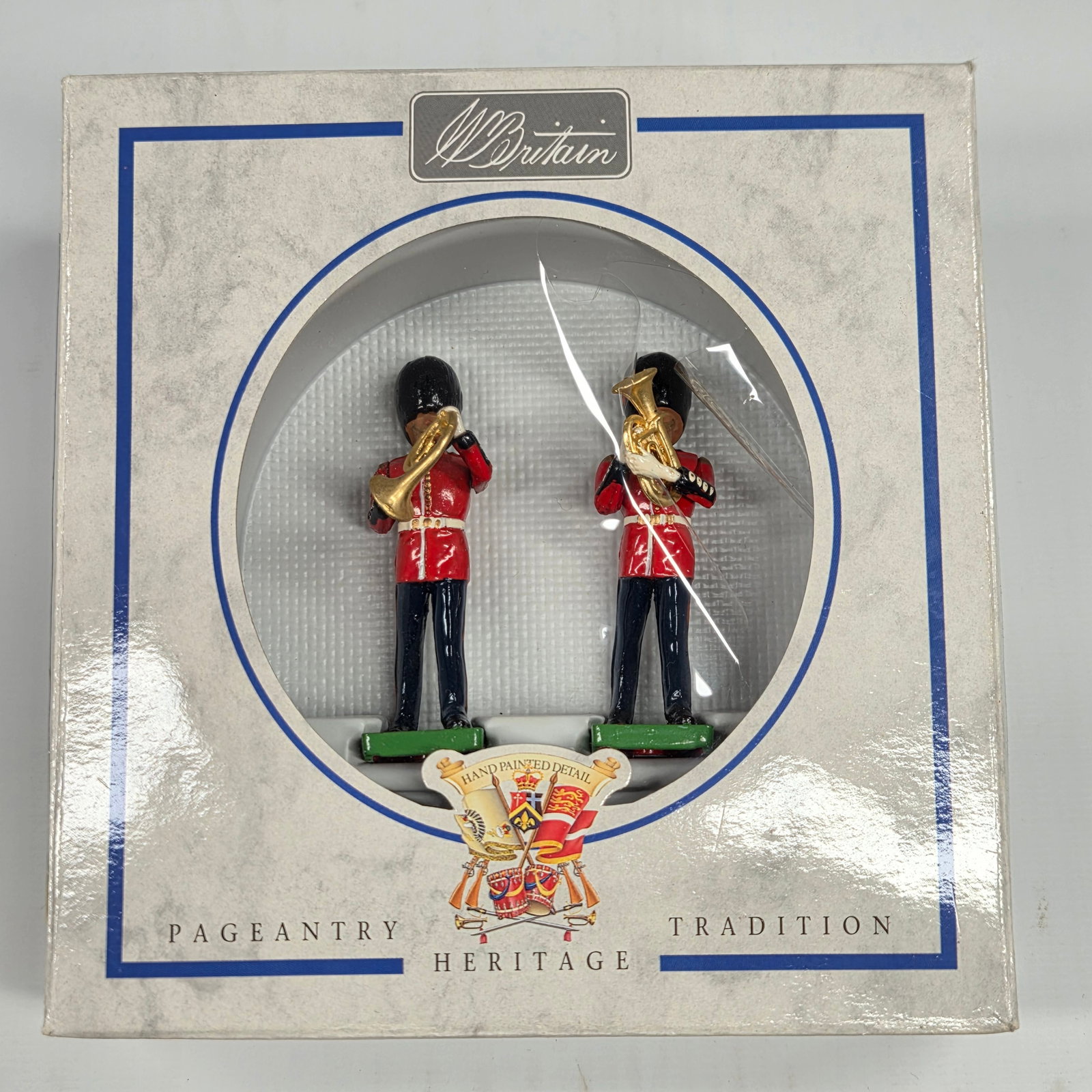 BRITAIN 8309 COLDSTREAM GUARDS BAND (1 of 3)