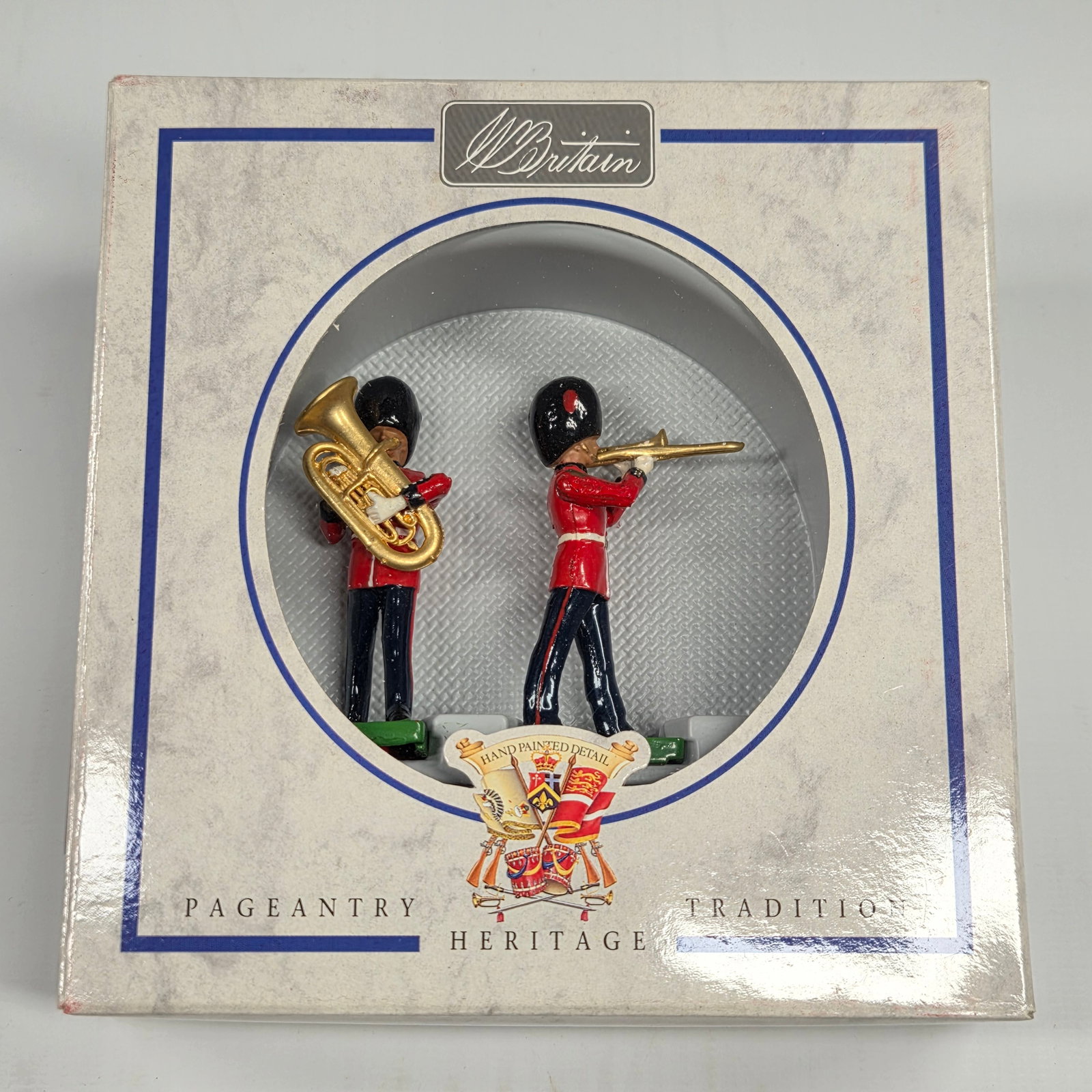 BRITAIN 8310 COLDSTREAM GUARDS BAND (1 of 3)