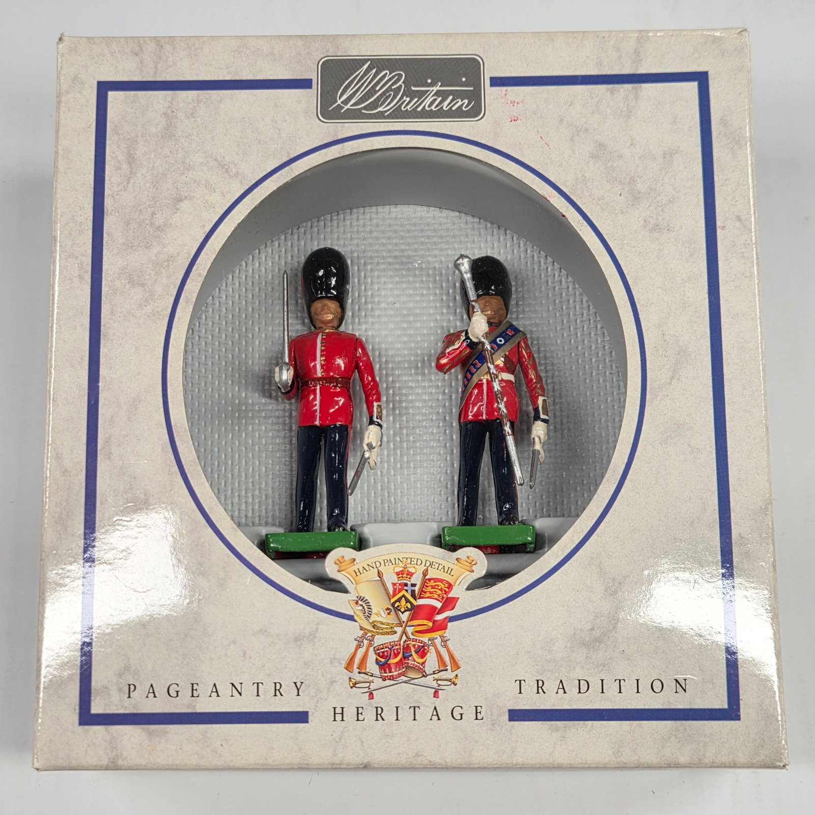 BRITAIN 8312 COLDSTREAM GUARDS BAND (1 of 3)