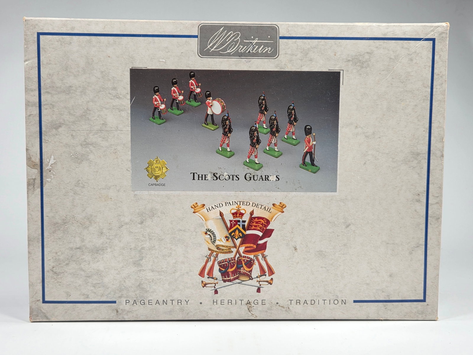 BRITAIN THE SCOTS GUARDS BOXED SET (1 of 5)