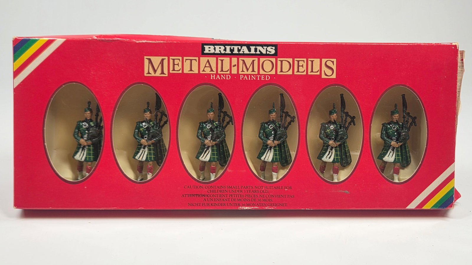 BRITAIN 7242 GORDON HIGHLANDER PIPERS (1 of 3)