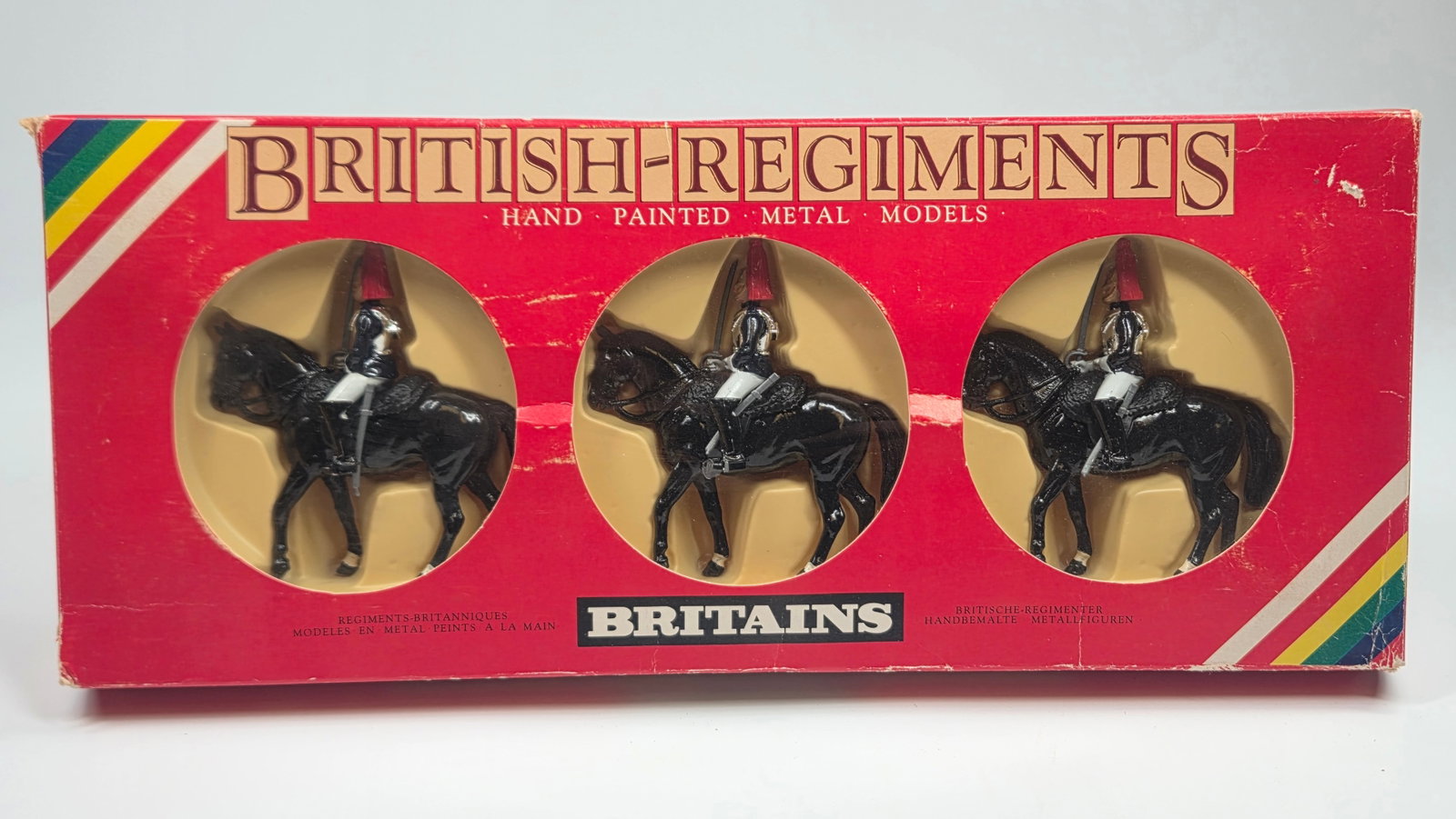 BRITAIN 7229 MOUNTED HORSEGUARDS (1 of 3)