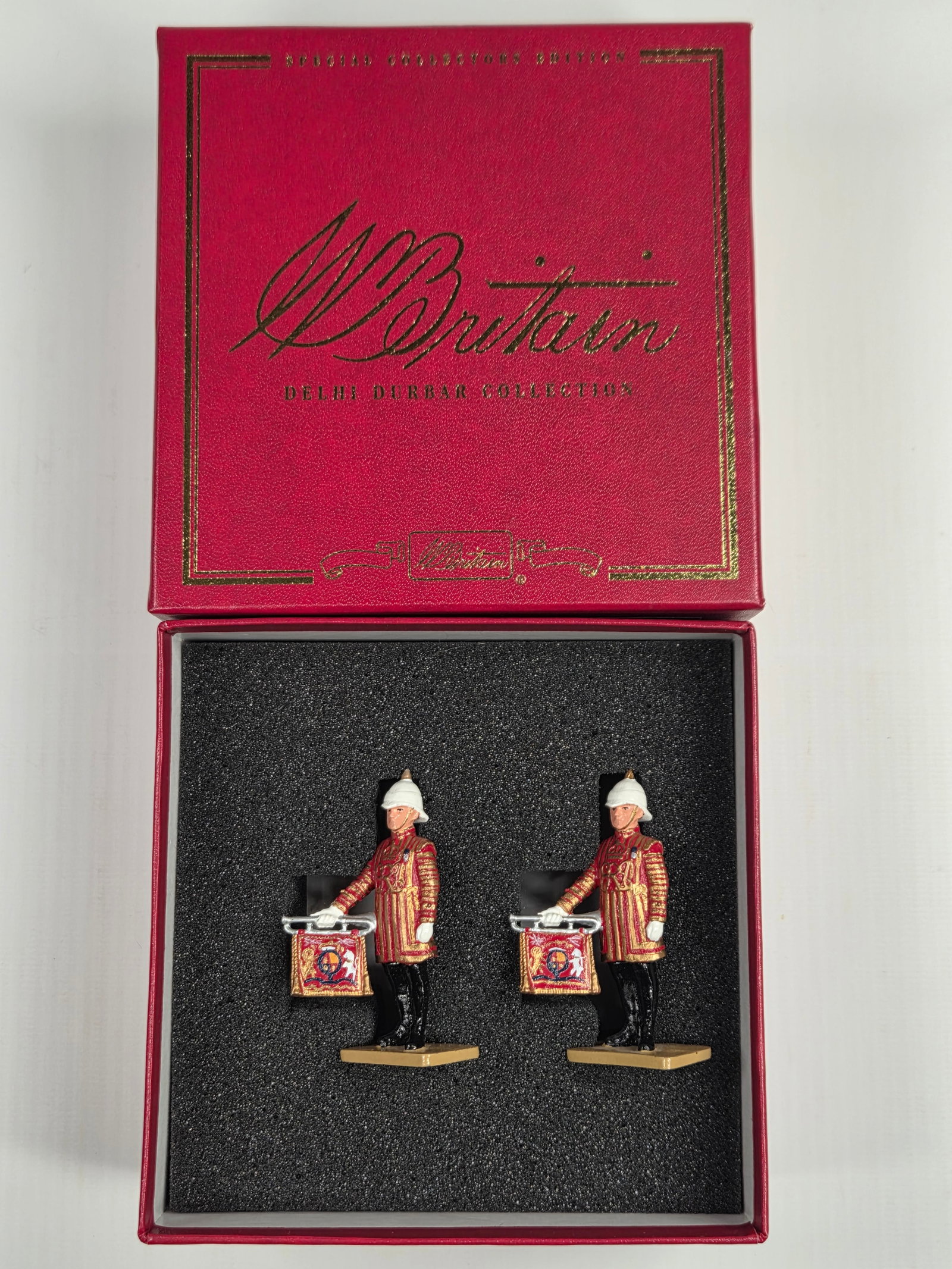 BRITAIN 40164 ROYAL HERALD: REMAINS IN VERY GOOD CONDITION WITH BOX.