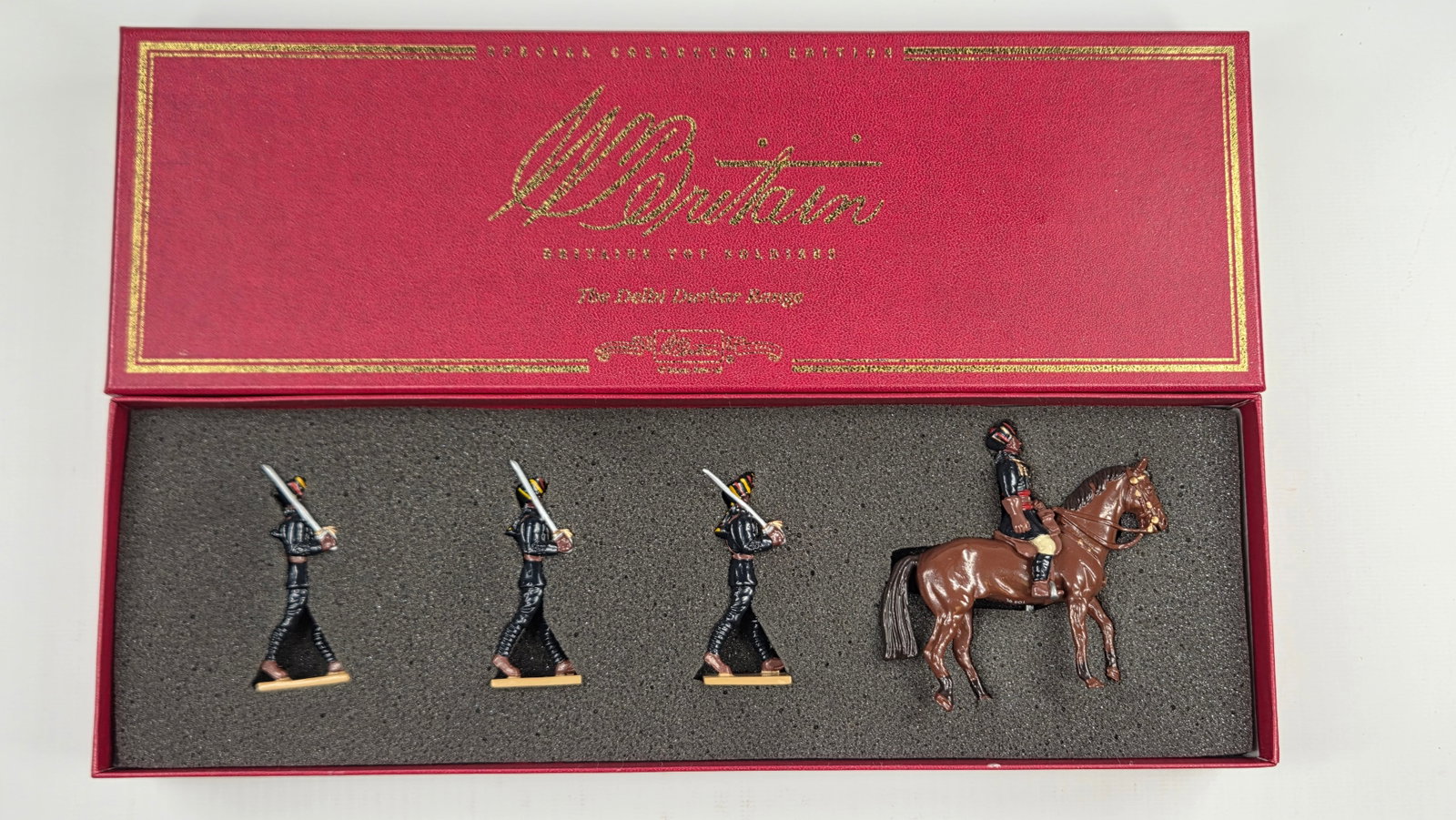 BRITAIN 00142 MOUNTED OFFICER & GUN CREW (1 of 4)
