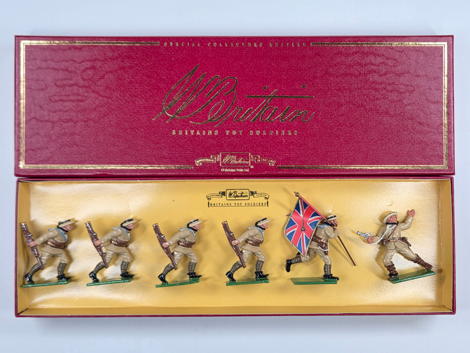 BRITAIN 8961 ROYAL NAVY LANDING PARTY: REMAINS IN VERY GOOD CONDITION WITH BOX.