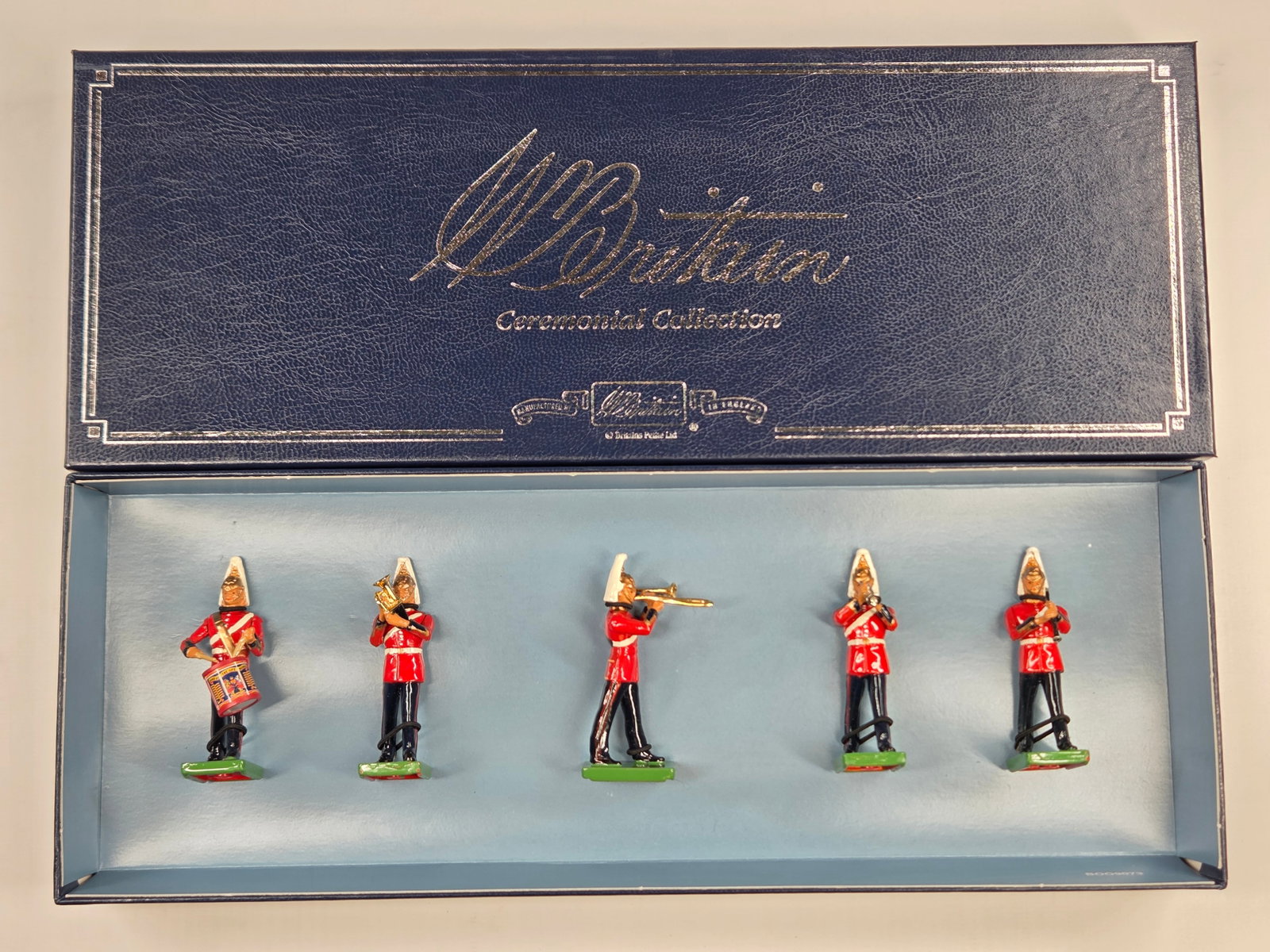 BRITAIN 00157 BAND OF THE LIFE GUARDS: REMAINS IN VERY GOOD CONDITION WITH BOX.