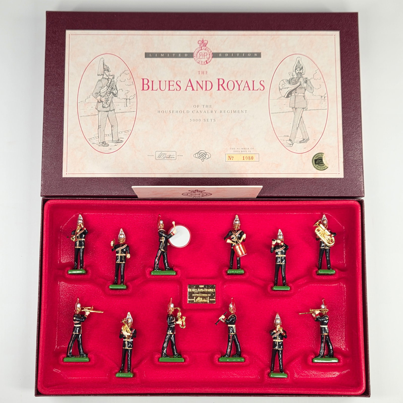 BRITAIN 5293 THE BLUES & ROYALS: REMAINS IN VERY GOOD CONDITION WITH BOX.