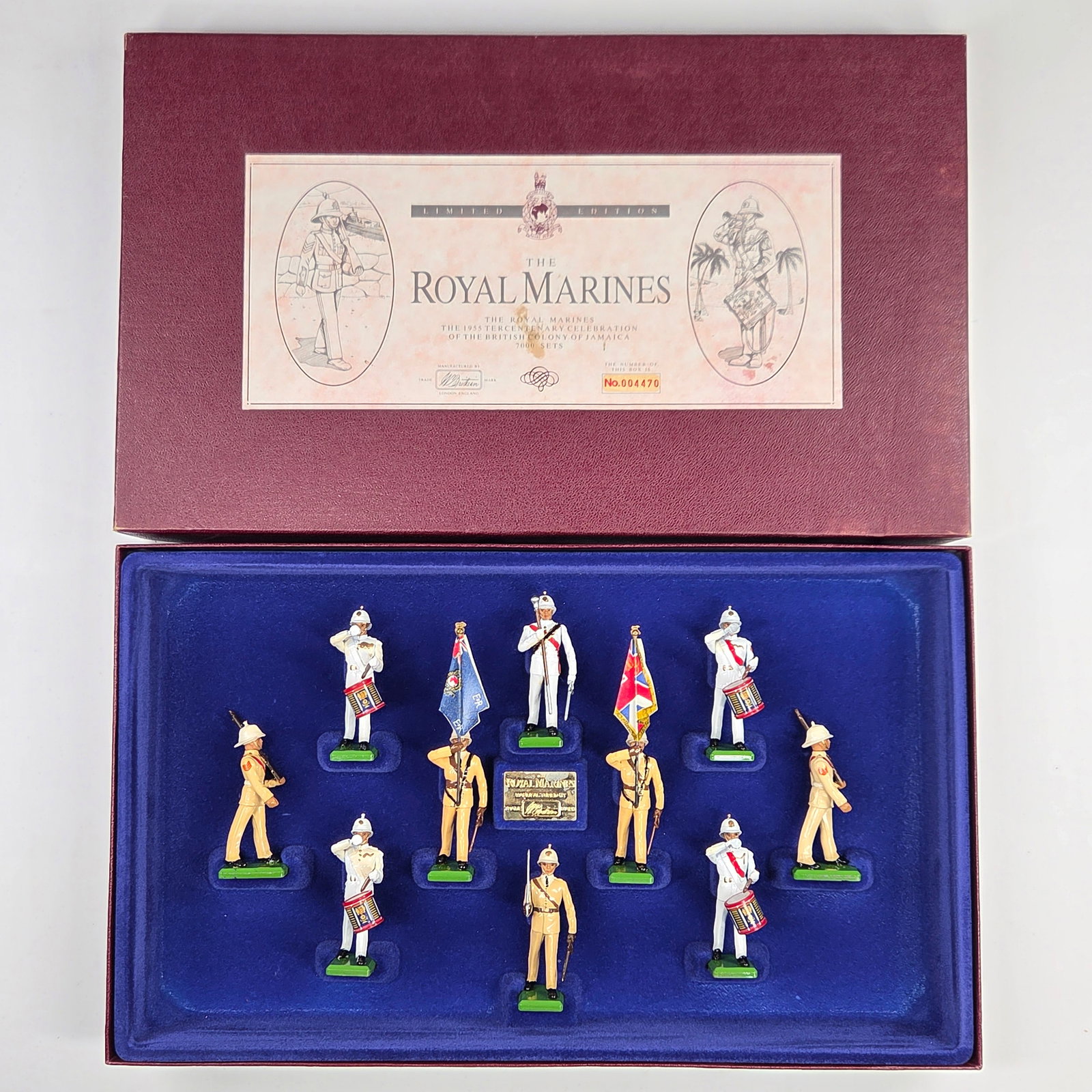 BRITAIN 5289 THE ROYAL MARINES: REMAINS IN VERY GOOD CONDITION WITH BOX.