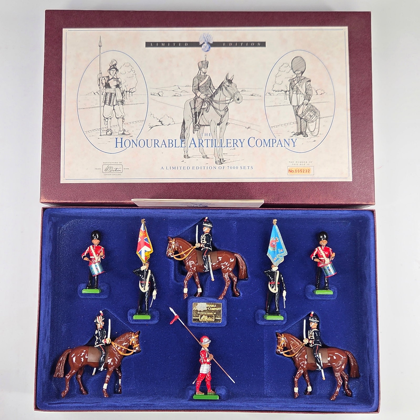 BRITAIN 5291 THE HONOURABLE ARTILLERY COMPANY: REMAINS IN VERY GOOD CONDITION WITH BOX.