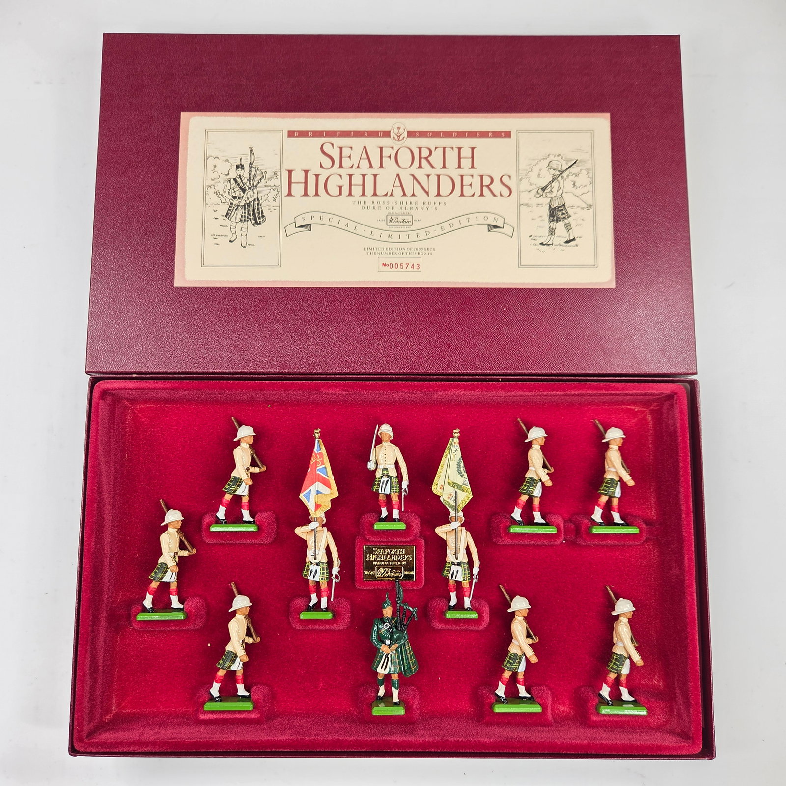 BRITAIN 5188 SEAFORTH HIGHLANDERS (1 of 6)