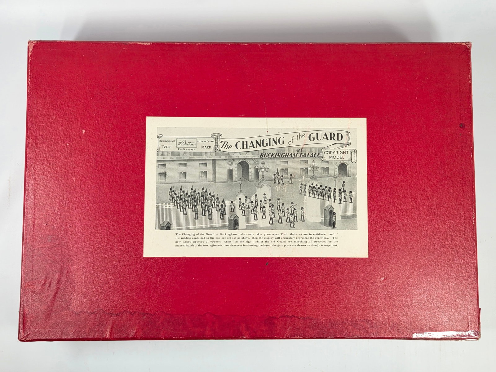 VINTAGE BRITAIN DISPLAY SET 9424 CHANGING OF THE GUARDS SCOTS & COLDSTREAM (1 of 11)