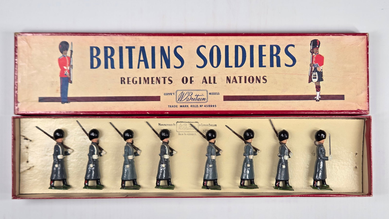 VINTAGE BRITAIN 312 GRENADIER GUARDS WINTER OVERCOATS (1 of 6)