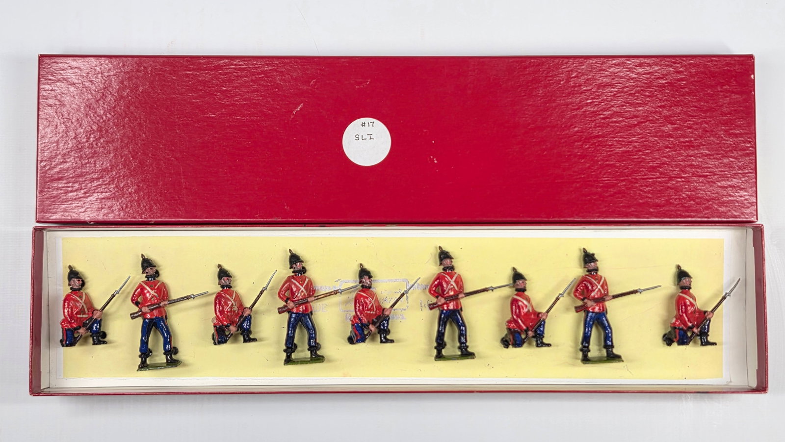 VINTAGE BRITAIN 17 SOMERSETSHIRE INFANTRY: SET REMAINS IN GOOD CONDITION, SHOWING SOME TYPICAL PAINT WEAR. CUSTOM BOX.