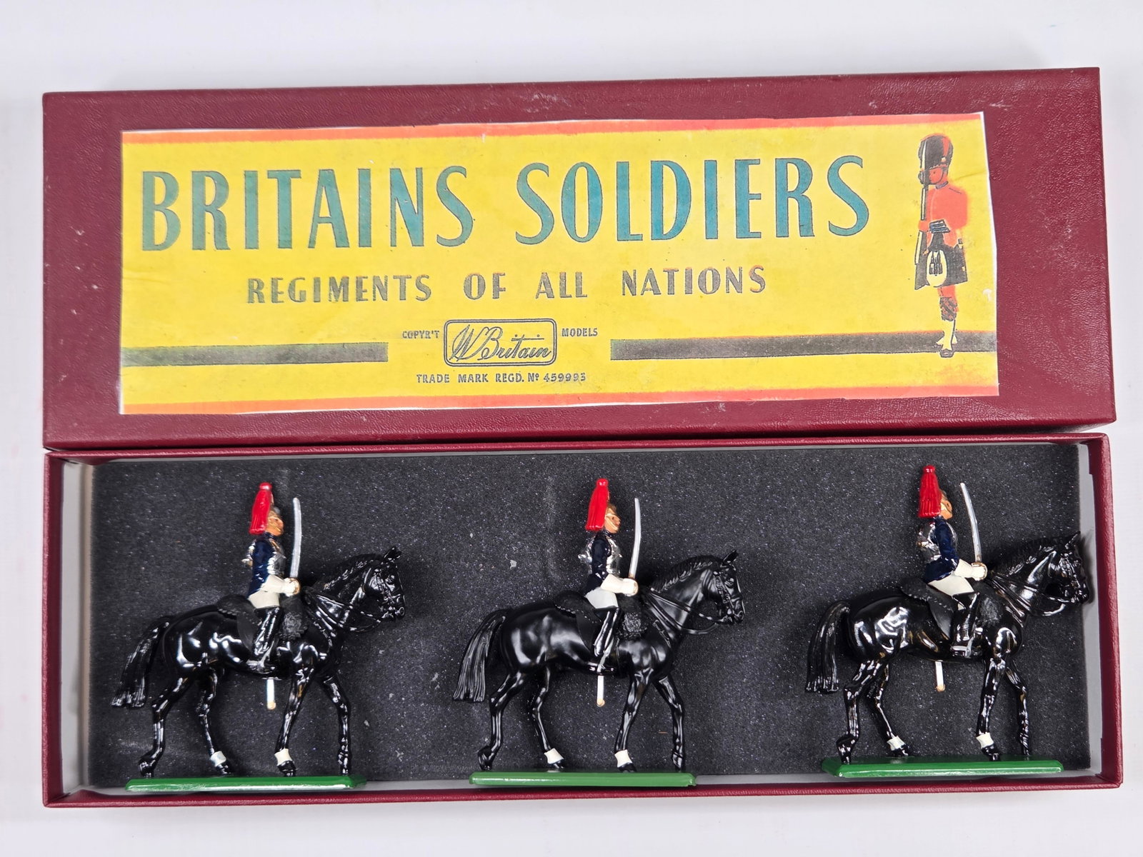 VINTAGE BRITAIN 1336 ROYAL HORSE GUARD MOUNTED (1 of 4)