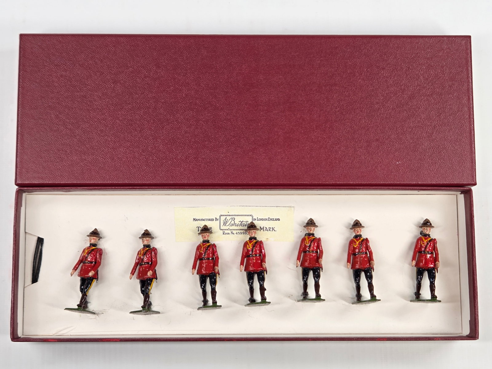 VINTAGE BRITAIN ROYAL CANADIAN MOUNTED POLICE (1 of 5)