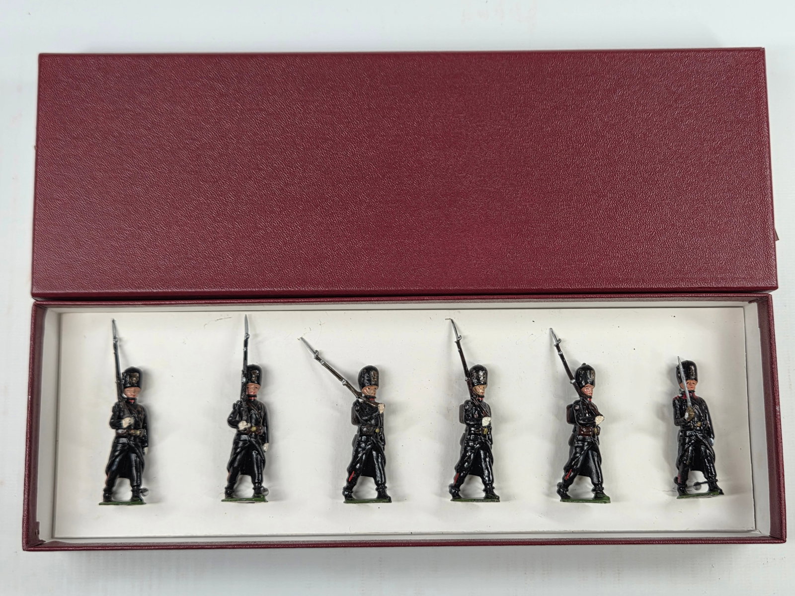 VINTAGE BRITAIN 2009 BELGIAN GRENADIERS (1 of 4)