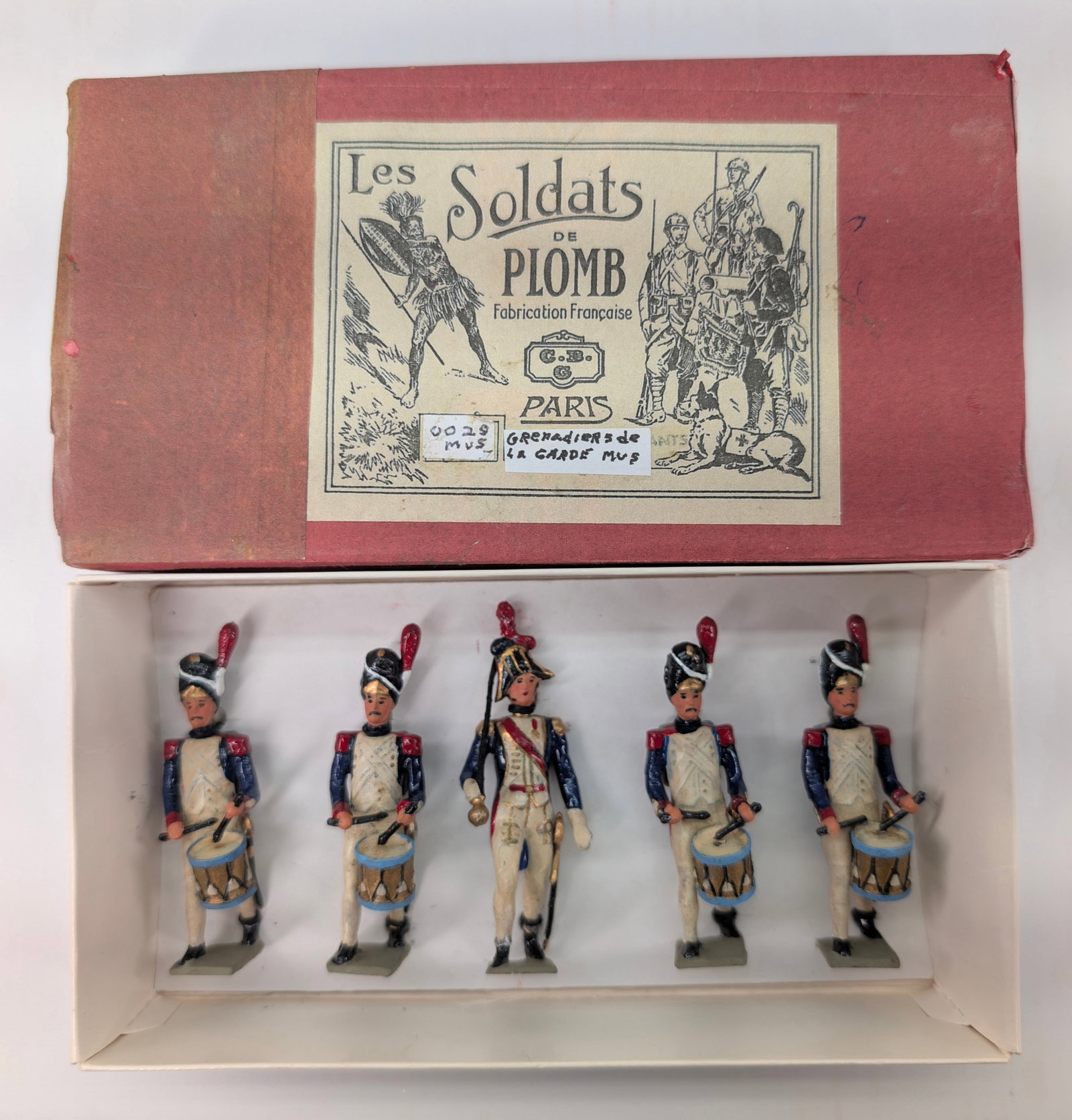 C.B.G. MIGNOT GRENADIERS: SET REMAINS IN GOOD CONDITION, SHOWING SOME LIGHT WEAR. CUSTOM BOX.