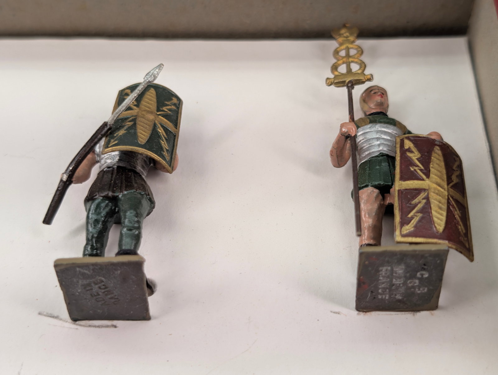 C.B.G. MIGNOT GUARD SET W/ SHIELDS - 7