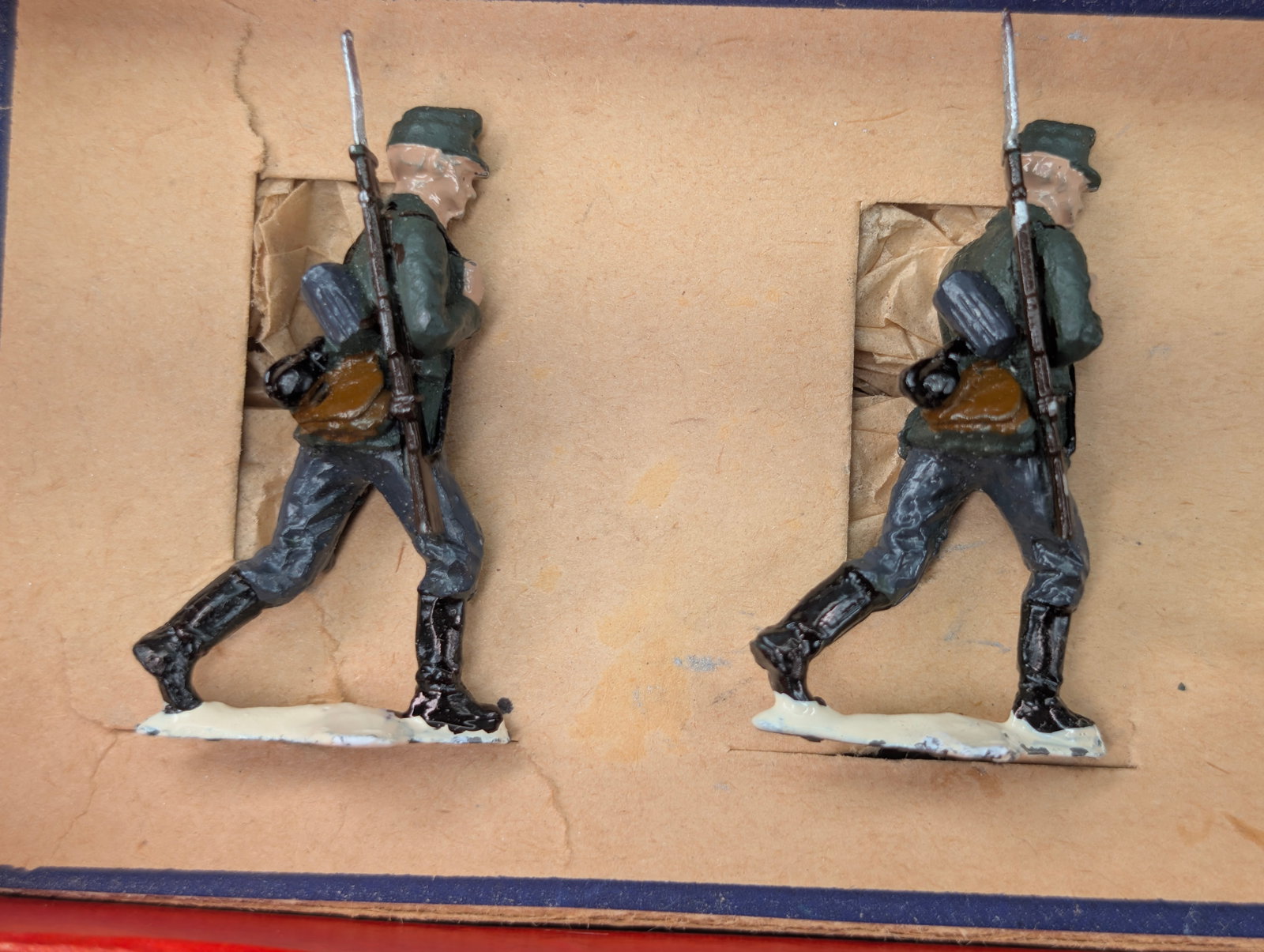 COMET AUTHENTICAST GERMAN MOUNTAIN TROOPS MARCHING - 2