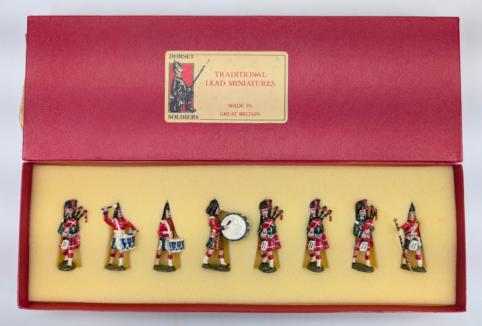 DORSET SOLDIERS BLACK WATCH BAND: SET REMAINS IN GOOD CONDITION WITH ORIGINAL BOX.