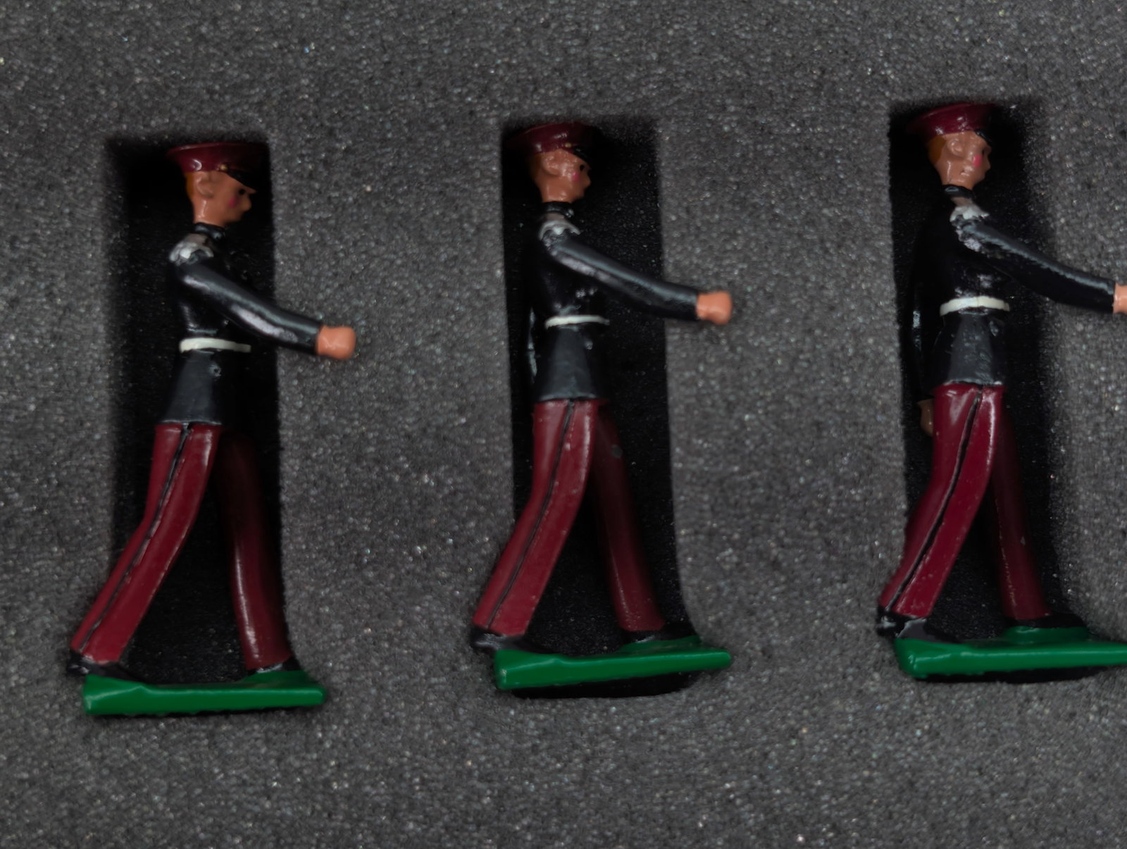 FENNCAST FIGURES SOLDIER SET MARCHING - 5