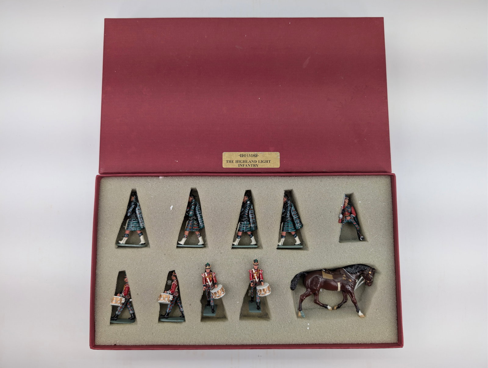 HM THE HIGHLAND LIGHT INFANTRY SET (1 of 10)
