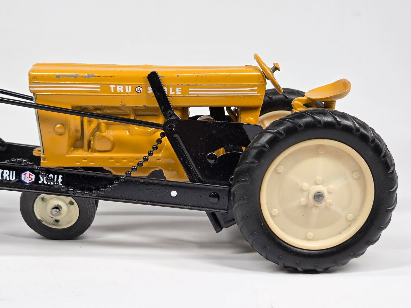 YELLOW TRU SCALE TRACTOR W/ LOADER - 2