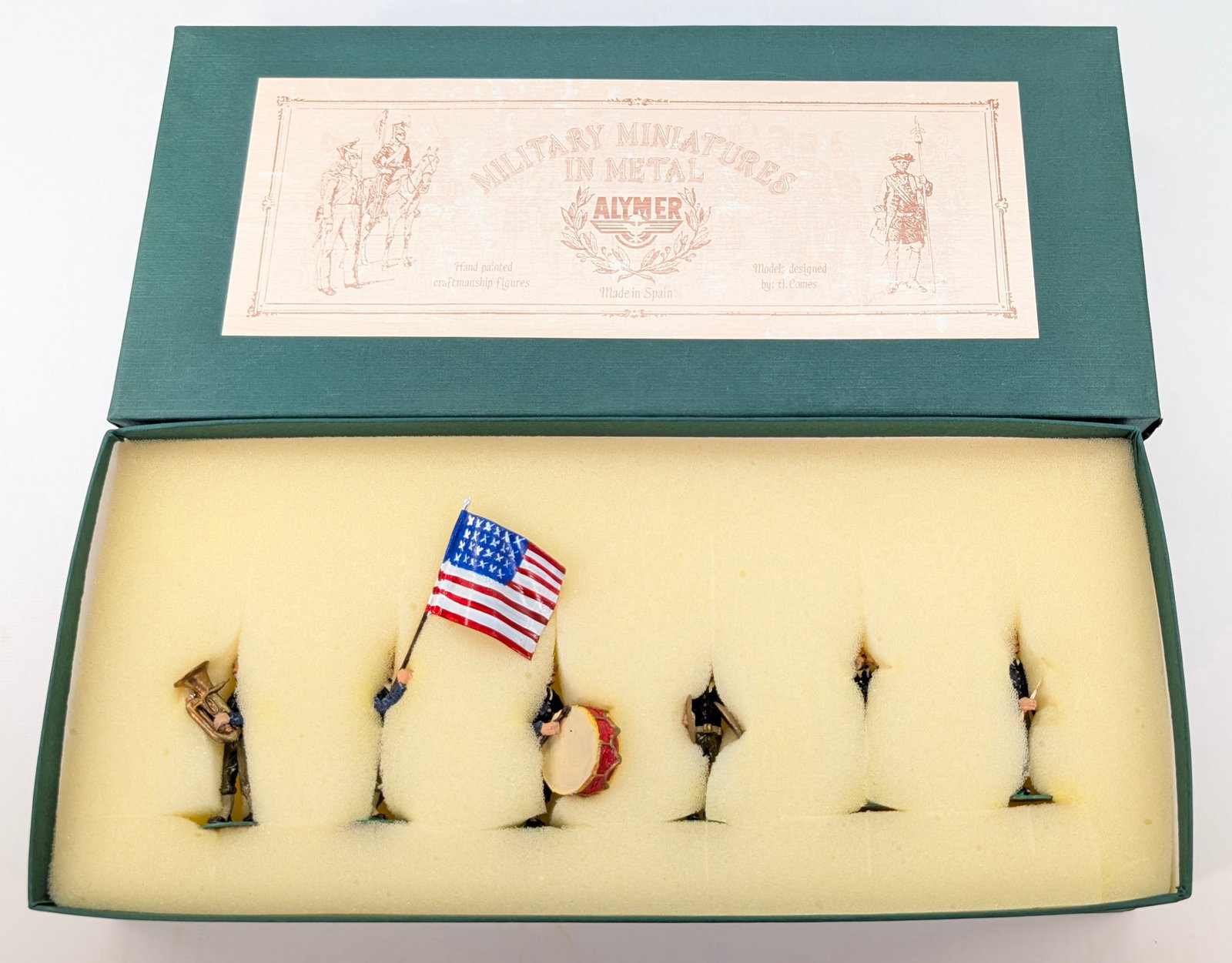 ALYMER AB-107 MUSIC BAND U.S.A. 1941: SET REMAINS IN GOOD CONDITION, SHOWING SOME LIGHT TYPICAL WEAR.