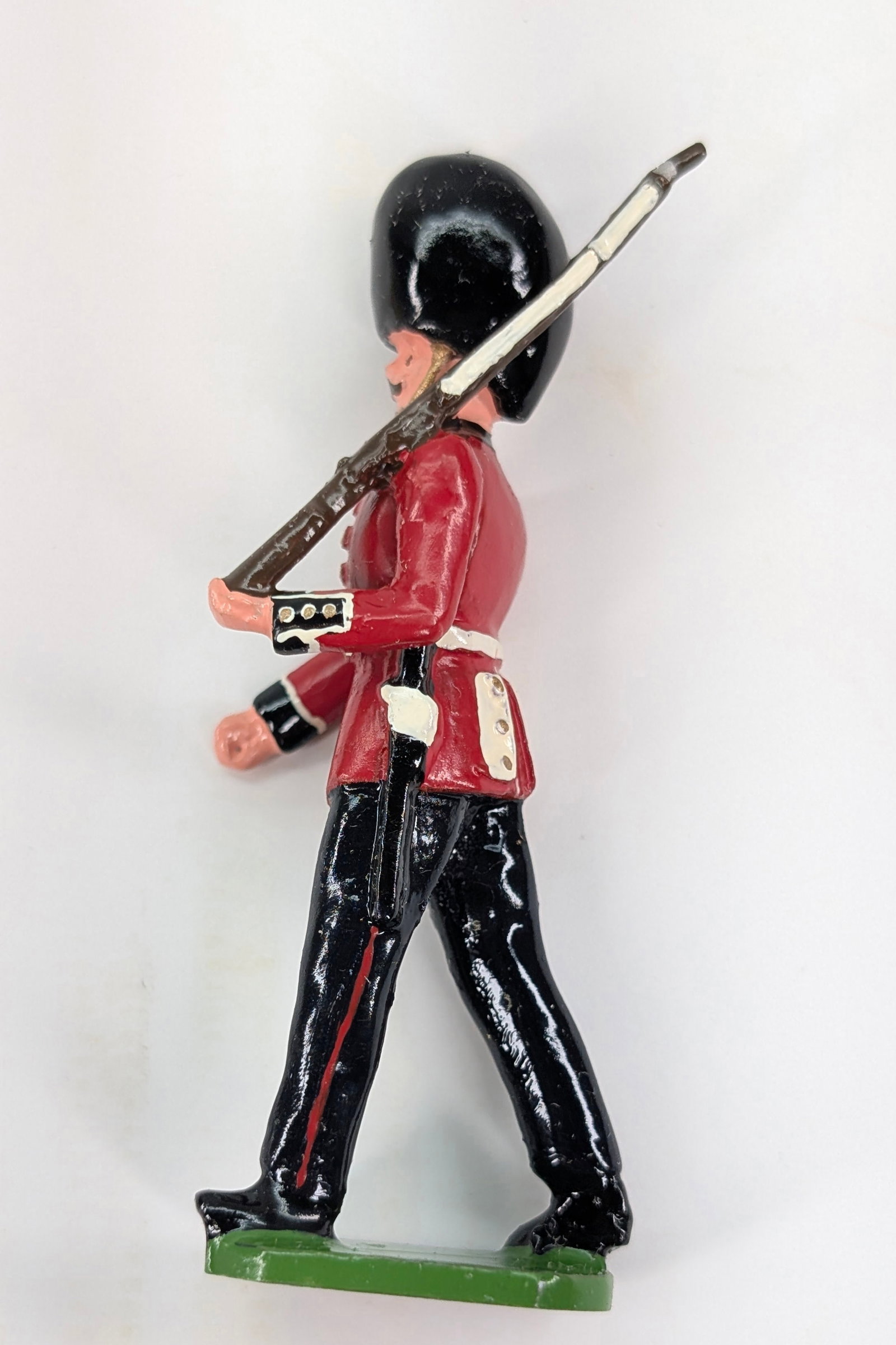 DUCAL SET #87B COLDSTREAM GUARDS MARCHING W/ SERGEANT - 5