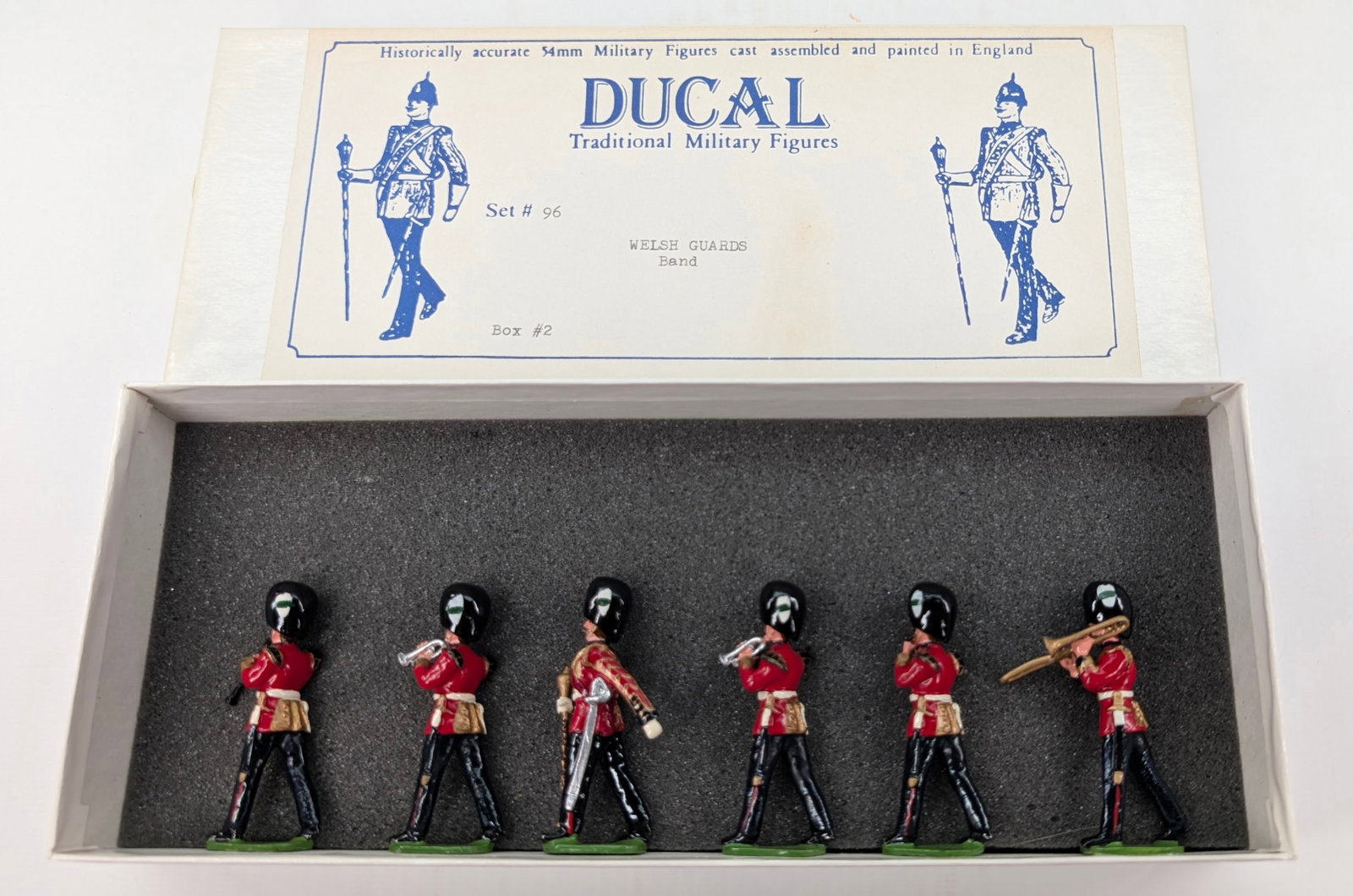 DUCAL SET #96 WELSH GUARDS BAND: SET REMAINS IN GOOD CONDITION, SHOWING SOME LIGHT TYPICAL WEAR.
